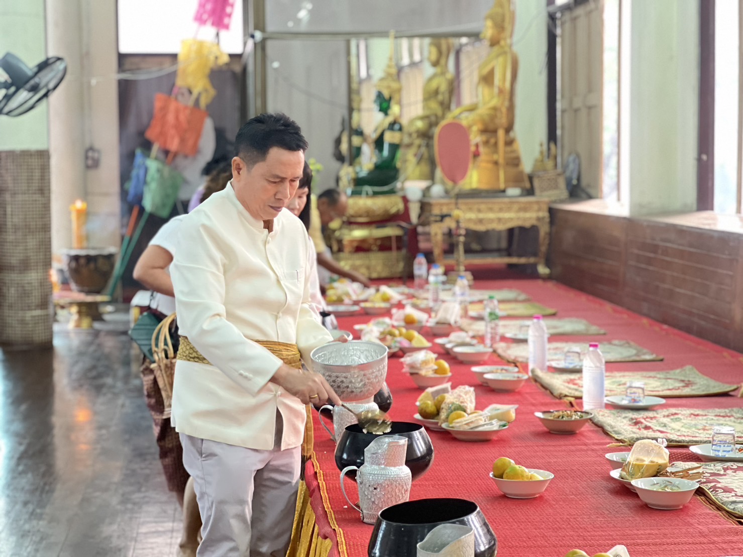 พช.อยุธยา ขับเคลื่อน พช.ใสสะอาด “ผู้ว่าฯ พาทำบุญ”
