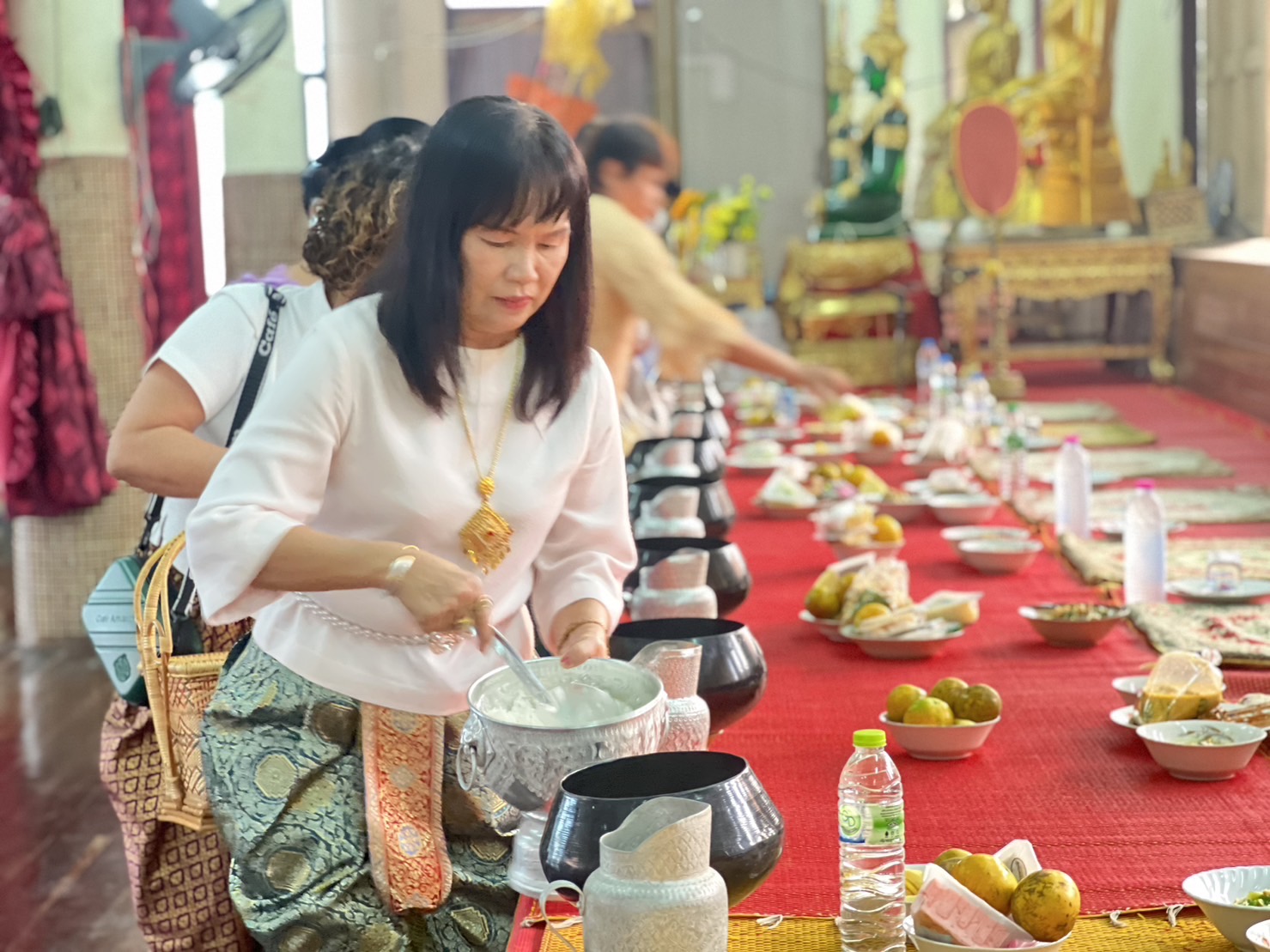 พช.อยุธยา ขับเคลื่อน พช.ใสสะอาด “ผู้ว่าฯ พาทำบุญ”