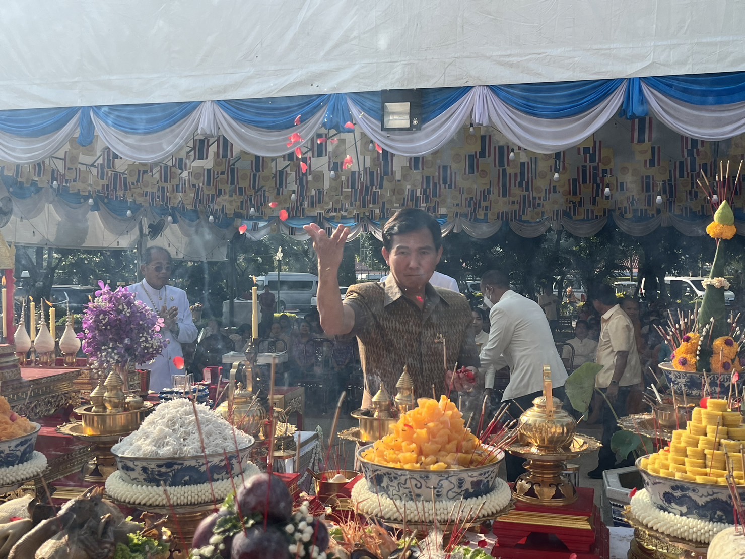 อยุธยา ประกอบพิธีพุทธาภิเษก “เข็มที่ระลึก” ตราจังหวัดพระนครศรีอยุธยา