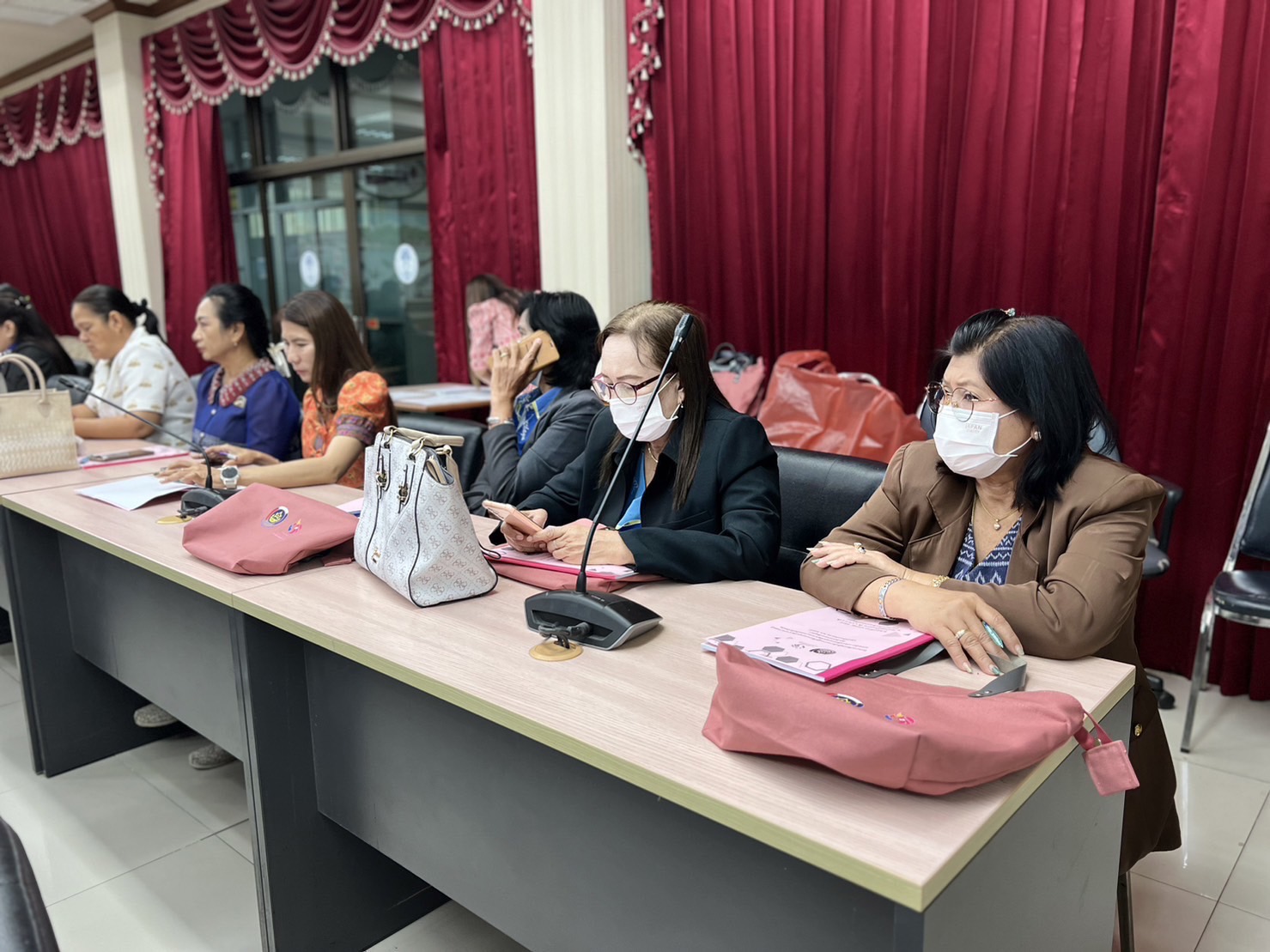 พช.อยุธยา เดินหน้าเพิ่มประสิทธิภาพการปฏิบัติงานกองทุนพัฒนาบทบาทสตรีแก่กลไกการขับเคลื่อนกองทุนพัฒนาบทบาทสตรี