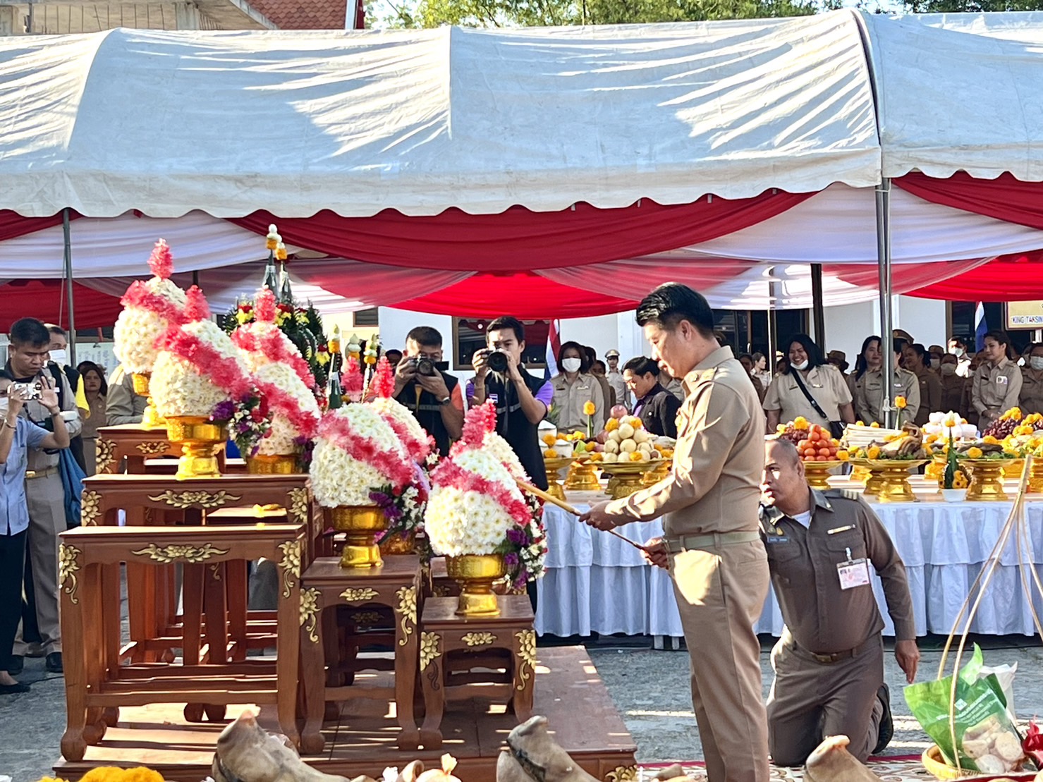 พัฒนาการจังหวัด ถวายราชสักการะเนื่องในวัน “ฉลองชัยชนะสมเด็จพระเจ้าตากสินมหาราช”