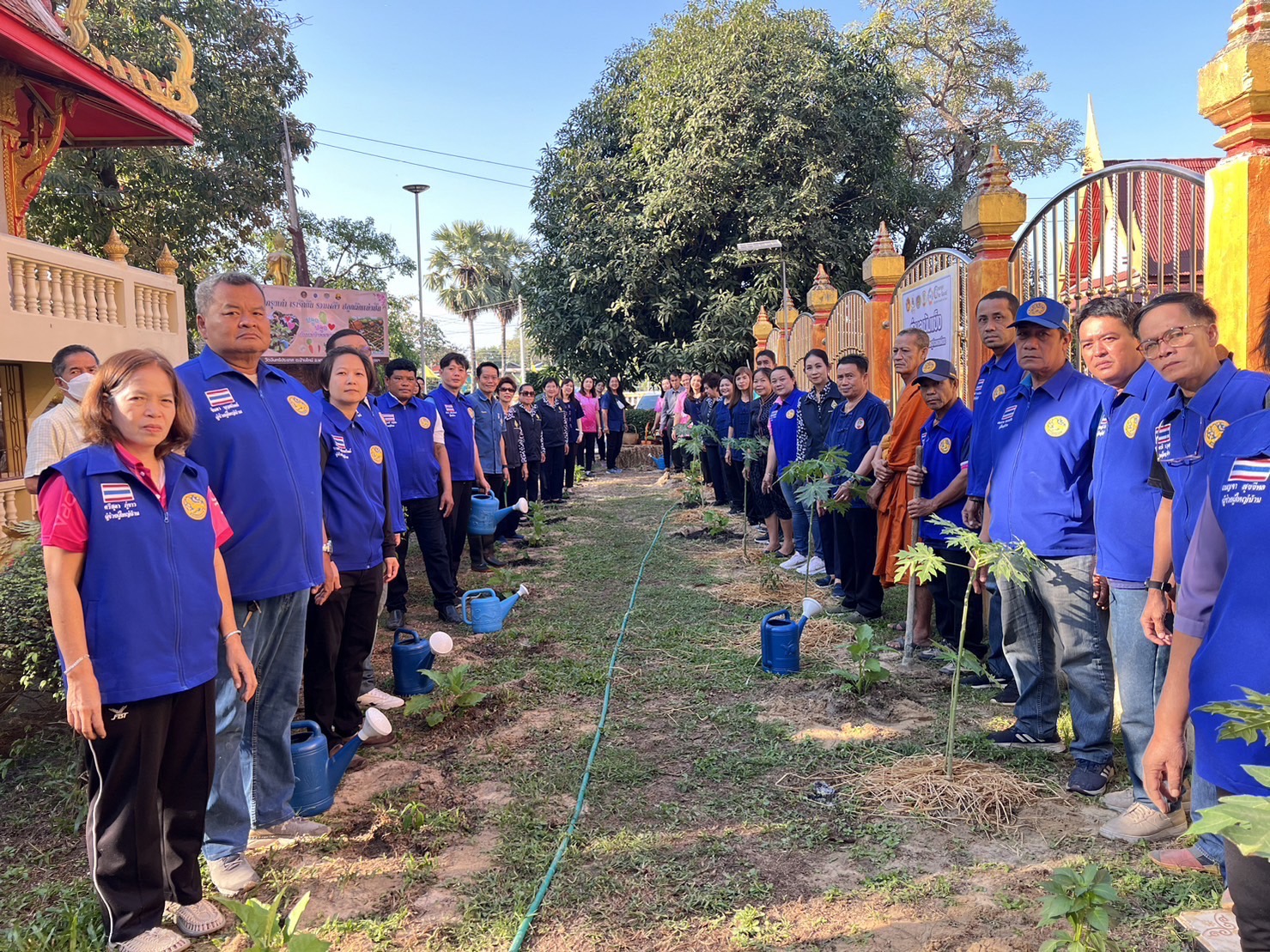 พช.กรุงเก่า สานพลังความต่อเนื่องปฏิบัติการตามแนวพระราชดำริฯ ปลูกผักสวนครัวเพื่อสร้างความมั่นคงทางอาหาร สู่ชุมชนเข้มแข็ง เป็นมิตรกับสิ่งแวดล้อม