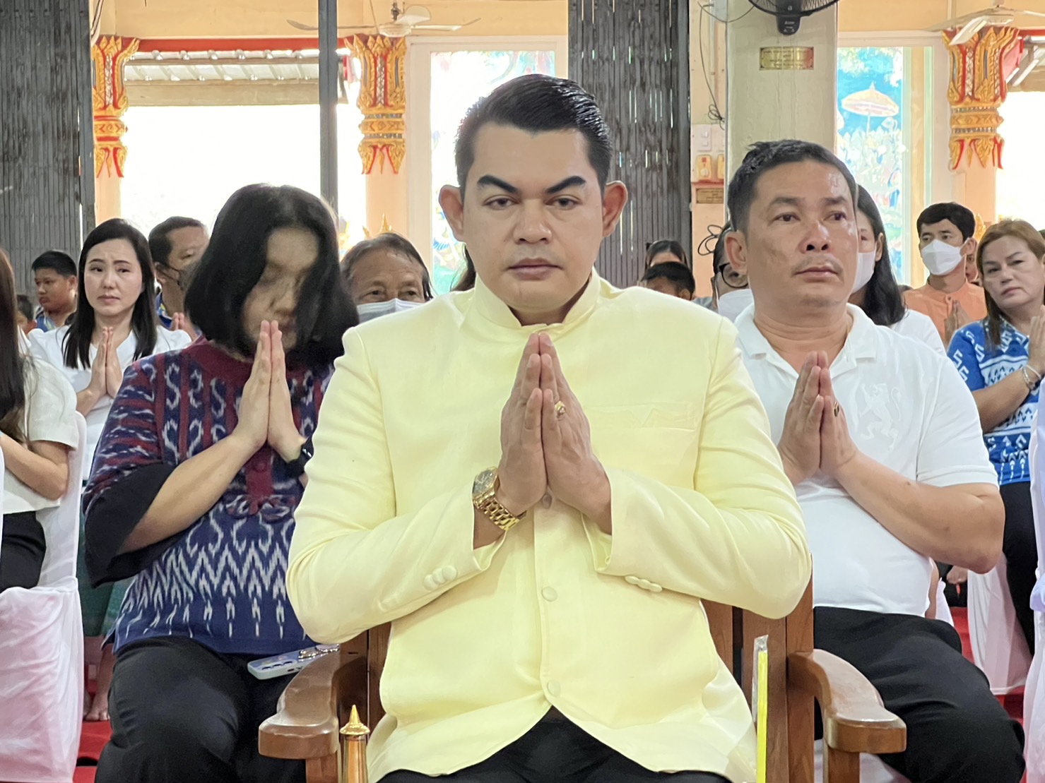 พัฒนาการจังหวัดอยุธยา ร่วมพิธีทำบุญตักบาตร เข้าวัดปฏิบัติธรรมวันธรรมสวนะ