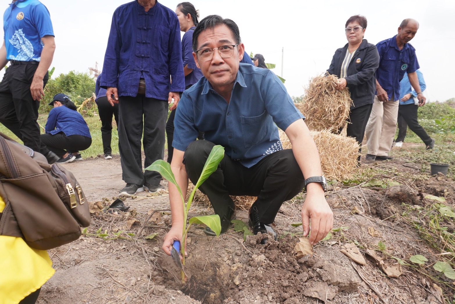 พช.อยุธยา จับมือเครือข่ายโคก หนอง นา จังหวัดพระนครศรีอยุธยา เดินหน้ากิจกรรมหิ้วปิ่นโตเอามื้อสามัคคี