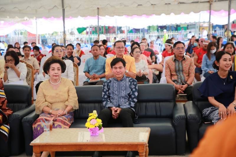 พจ.กรุงเก่า ร่วมพิธีบวงสรวง นายขนมต้ม บรมครูแห่งวงการมวยไทย เนื่องในวันที่ระลึกวีระชนไทยนายขนมต้ม เพื่อยกย่อง และส่งเสริมศิลปะป้องกันตัวของไทย