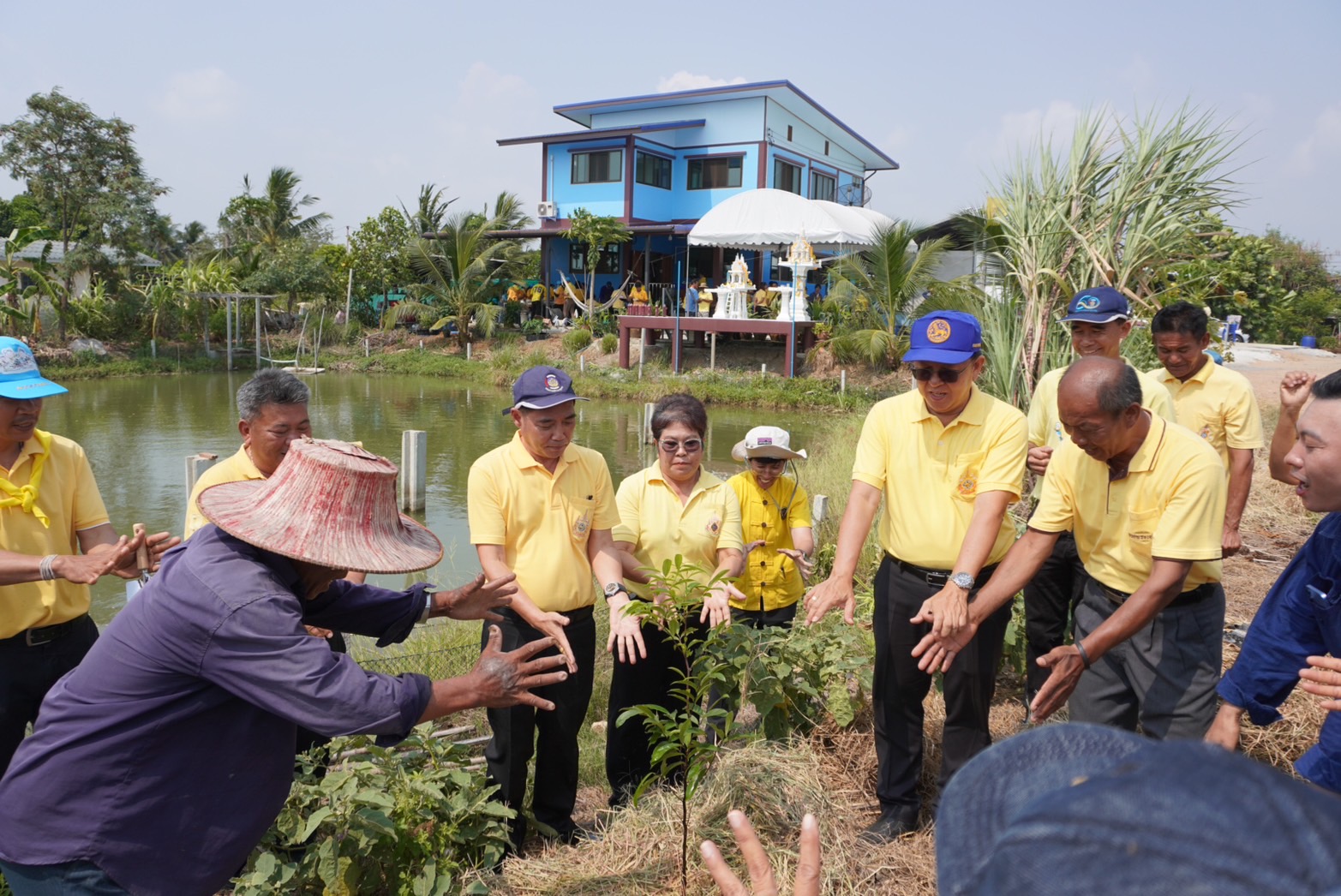 พช.กรุงเก่า ร่วมพิธีเปิดกิจกรรมเฉลิมพระเกียรติพระบาทสมเด็จพระเจ้าอยู่หัวเนื่องในโอกาสมหามงคลเฉลิมพระชนมพรรษา 6 รอบ 28 กรกฎาคม 2567 “แบ่งปันกล้าไม้ จากแปลงโคกหนองนา สู่ประชาชนโดยรอบ”