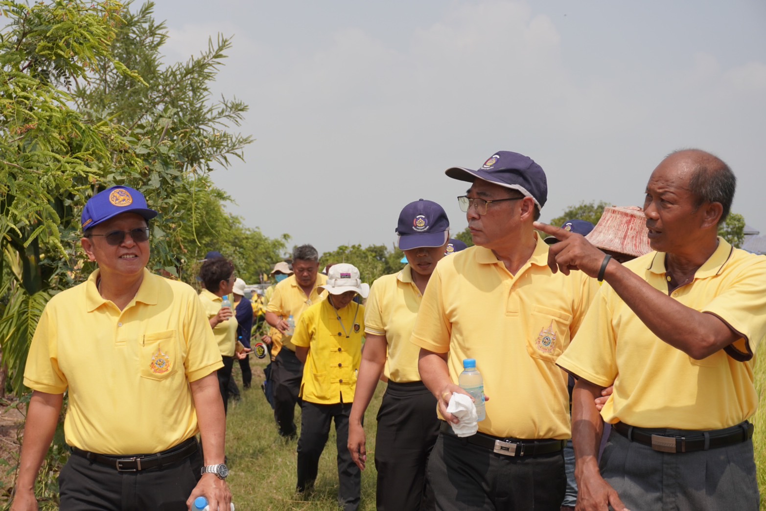พช.กรุงเก่า ร่วมพิธีเปิดกิจกรรมเฉลิมพระเกียรติพระบาทสมเด็จพระเจ้าอยู่หัวเนื่องในโอกาสมหามงคลเฉลิมพระชนมพรรษา 6 รอบ 28 กรกฎาคม 2567 “แบ่งปันกล้าไม้ จากแปลงโคกหนองนา สู่ประชาชนโดยรอบ”