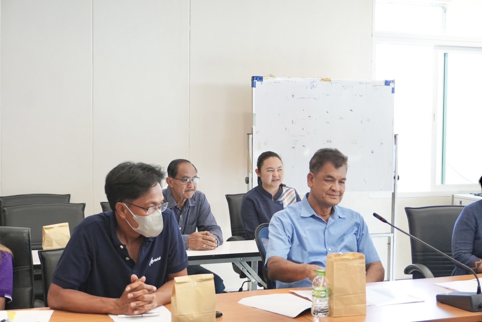 พช.อยุธยา เสริมแกร่ง ร่วมประชุมคณะกรรมการเครือข่ายกองทุนหมู่บ้านและชุมชนเมืองจังหวัดพระนครศรีอยุธยา