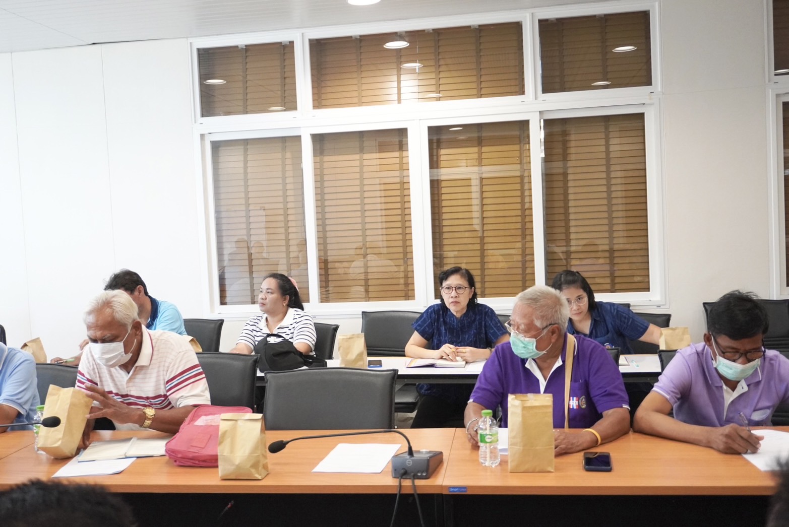 พช.อยุธยา เสริมแกร่ง ร่วมประชุมคณะกรรมการเครือข่ายกองทุนหมู่บ้านและชุมชนเมืองจังหวัดพระนครศรีอยุธยา