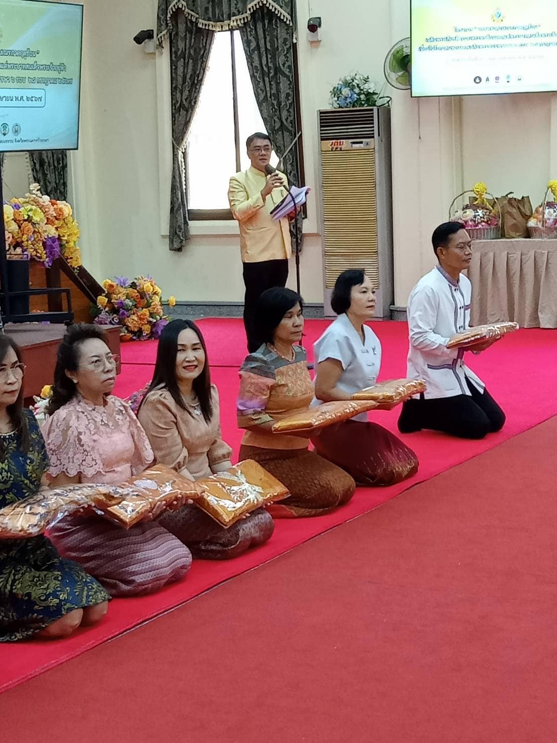 พช.กรุงเก่า ร่วมกิจกรรมการบรรพชาสามเณรภาคฤดูร้อนเฉลิมพระเกียรติ ถวานพระพรชัยมงคลแด่พระบาทสมเด็จพระเจ้าอยู่หัว เนื่องในโอกาสวันเฉลิมพระชนมพรรษา 6 รอบ 28 กรกฎาคม 2567