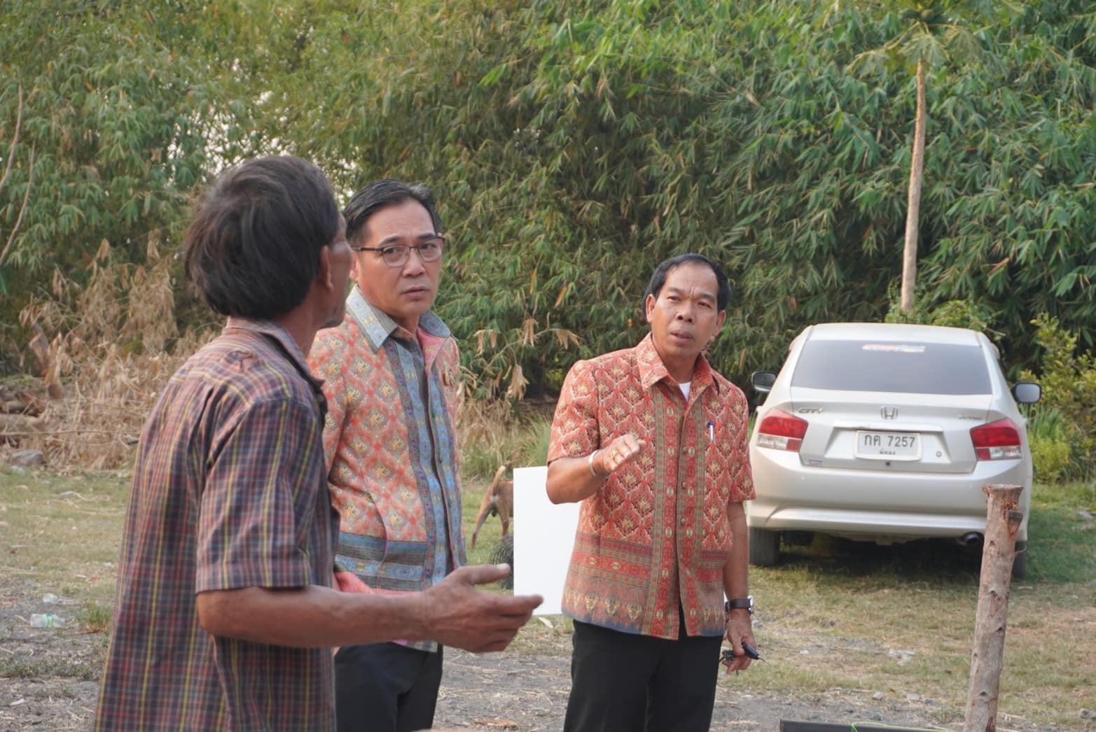 พช.กรุงเก่า ลงพื้นที่เยี่ยมเยียน ให้กำลังใจ พร้อมมอบถุงยังชีพให้แก่ครัวเรือนเป้าหมายที่ได้รับบ้านห่วงใย จากใจ GLO