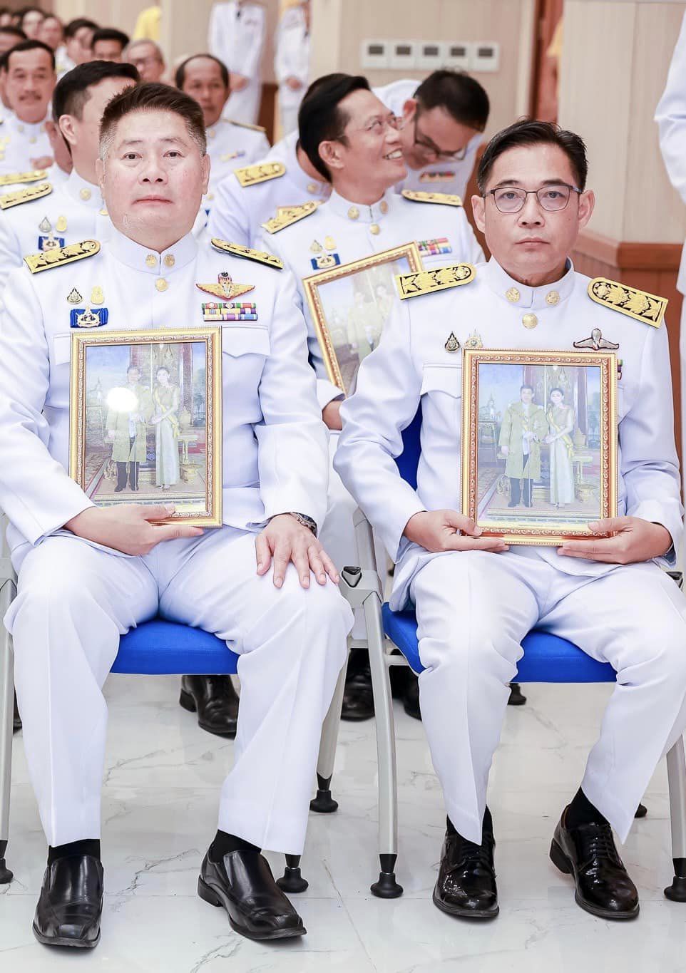 พช.อยุธยา ร่วมพิธีรับพระราชทานพระบรมฉายาลักษณ์พระบาทสมเด็จพระเจ้าอยู่หัว ที่ฉายกับสมเด็จพระนางเจ้าฯพระบรมราชินี