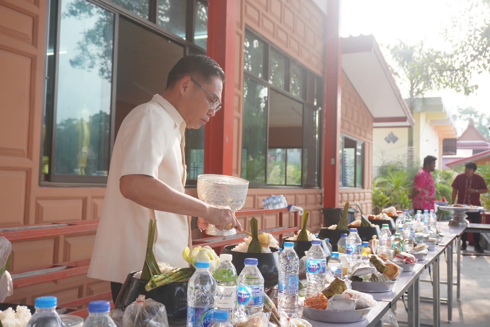 พช.อยุธยา ร่วมกิจกรรม “ผู้ว่าฯ พาทำบุญ” เข้าวัดปฏิบัติธรรมทุกวันธรรมสวนะ