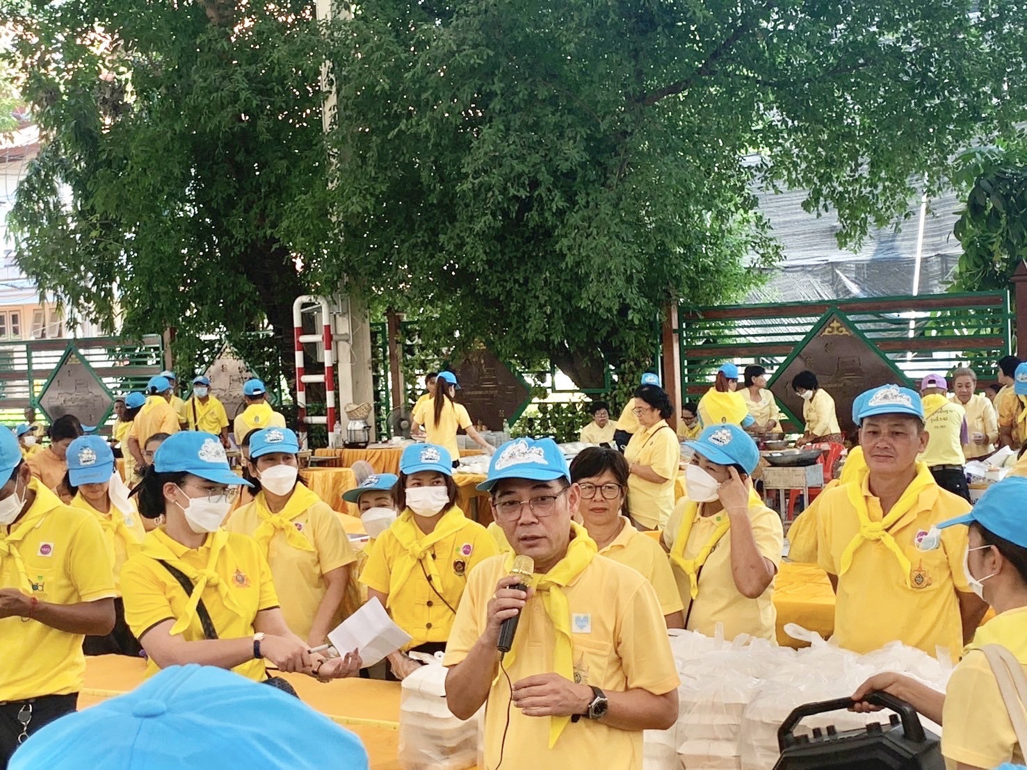 พช.กรุงเก่า ร่วมดำเนินภารกิจจัดตั้งโรงครัวพระราชทานในการรับเสร็จฯ พระบาทสมเด็จพระเจ้าอยู่หัวพร้อมด้วยสมเด็จพระนางเจ้าฯ พระบรมราชินี ในพิธีสมโภชพระพุทธไตรรัตนนายก ครบ 700 ปี