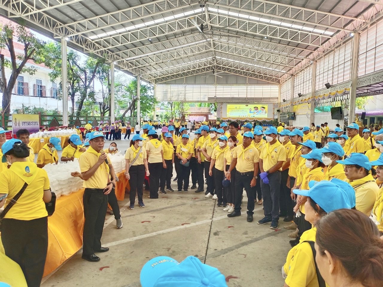 พช.กรุงเก่า ร่วมดำเนินภารกิจจัดตั้งโรงครัวพระราชทานในการรับเสร็จฯ พระบาทสมเด็จพระเจ้าอยู่หัวพร้อมด้วยสมเด็จพระนางเจ้าฯ พระบรมราชินี ในพิธีสมโภชพระพุทธไตรรัตนนายก ครบ 700 ปี