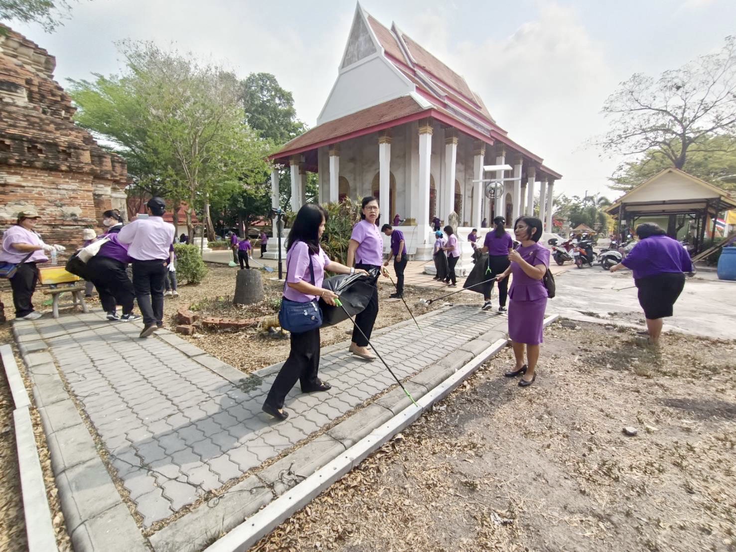 พช.กรุงเก่า ร่วมกิจกรรมรณรงค์ดูแลรักษามรดกศิลปวัฒนธรรมของชาติ เนื่องในโอกาสวันคล้ายวันพระราชสมภพ 2 เมษายน 2567 และวันอนุรักษ์มรดกโลก