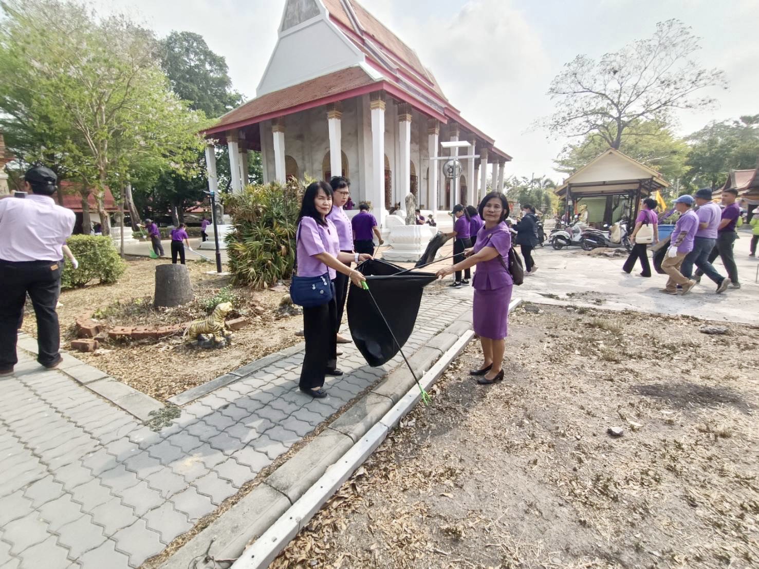 พช.กรุงเก่า ร่วมกิจกรรมรณรงค์ดูแลรักษามรดกศิลปวัฒนธรรมของชาติ เนื่องในโอกาสวันคล้ายวันพระราชสมภพ 2 เมษายน 2567 และวันอนุรักษ์มรดกโลก