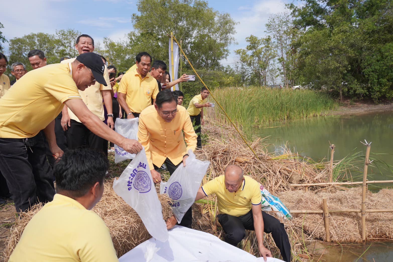 พช.กรุงเก่า เอามื้อสามัคคี ทำความดีถวายเป็นพระราชกุศล” (วันฉัตรมงคล) เนื่องในโอกาสมหามงคลเฉลิมพระชนมพรรษา 6 รอบ 28 กรกฎาคม 2567