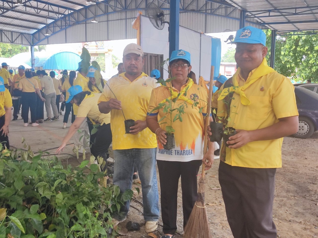 พช.อยุธยา ร่วมพิธีเปิดศูนย์แก้ไขปัญหายาเสพติดแบบบูรณาการ“ชุมชนล้อมรักษ์“ บ้านยางนม อ.ท่าเรือ
