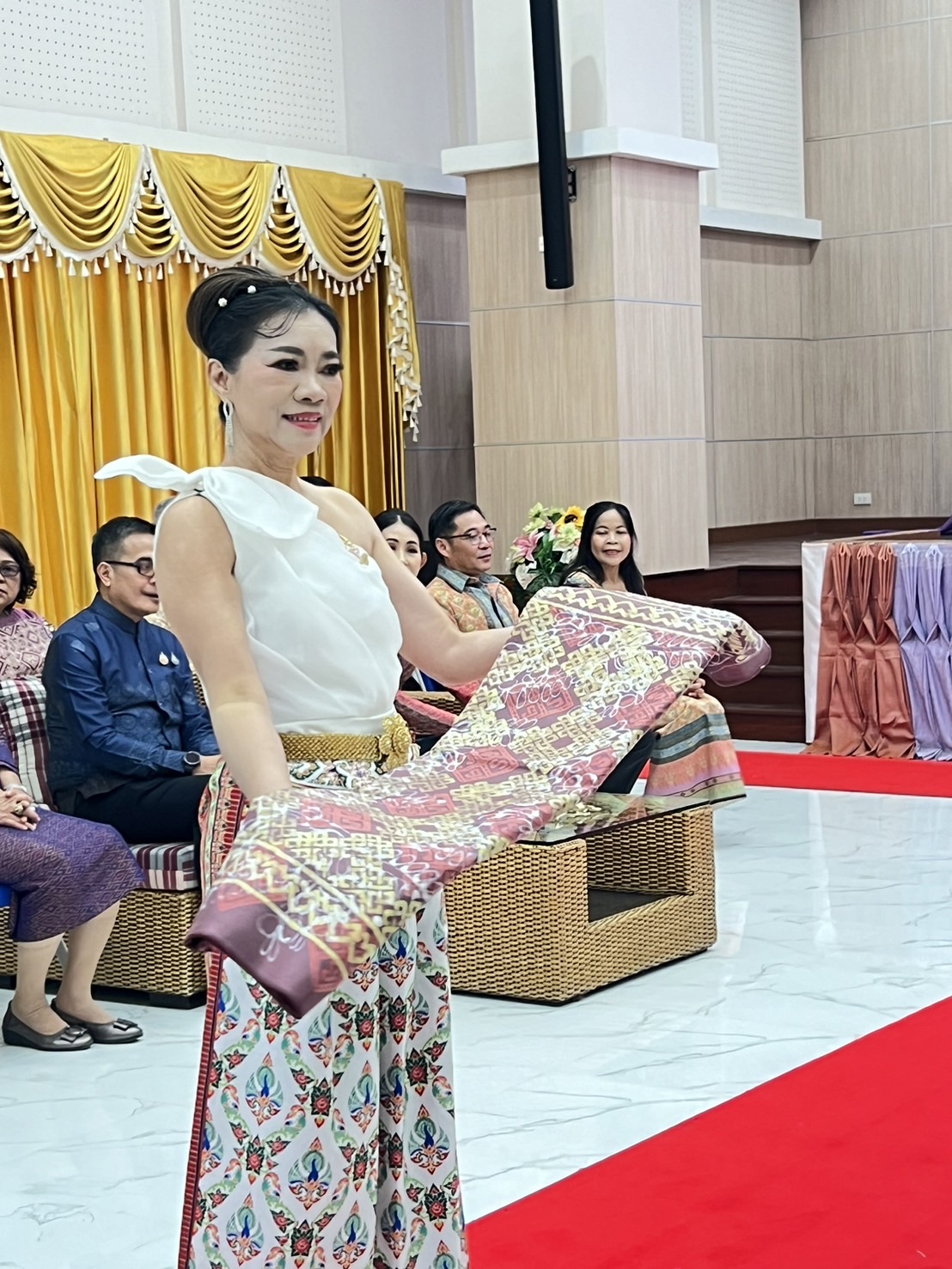 พช.กรุงเก่า จัดกิจกรรมประกวดสุดยอดผ้าจังหวัดพระนครศรีอยุธยา ประจำปี 2567