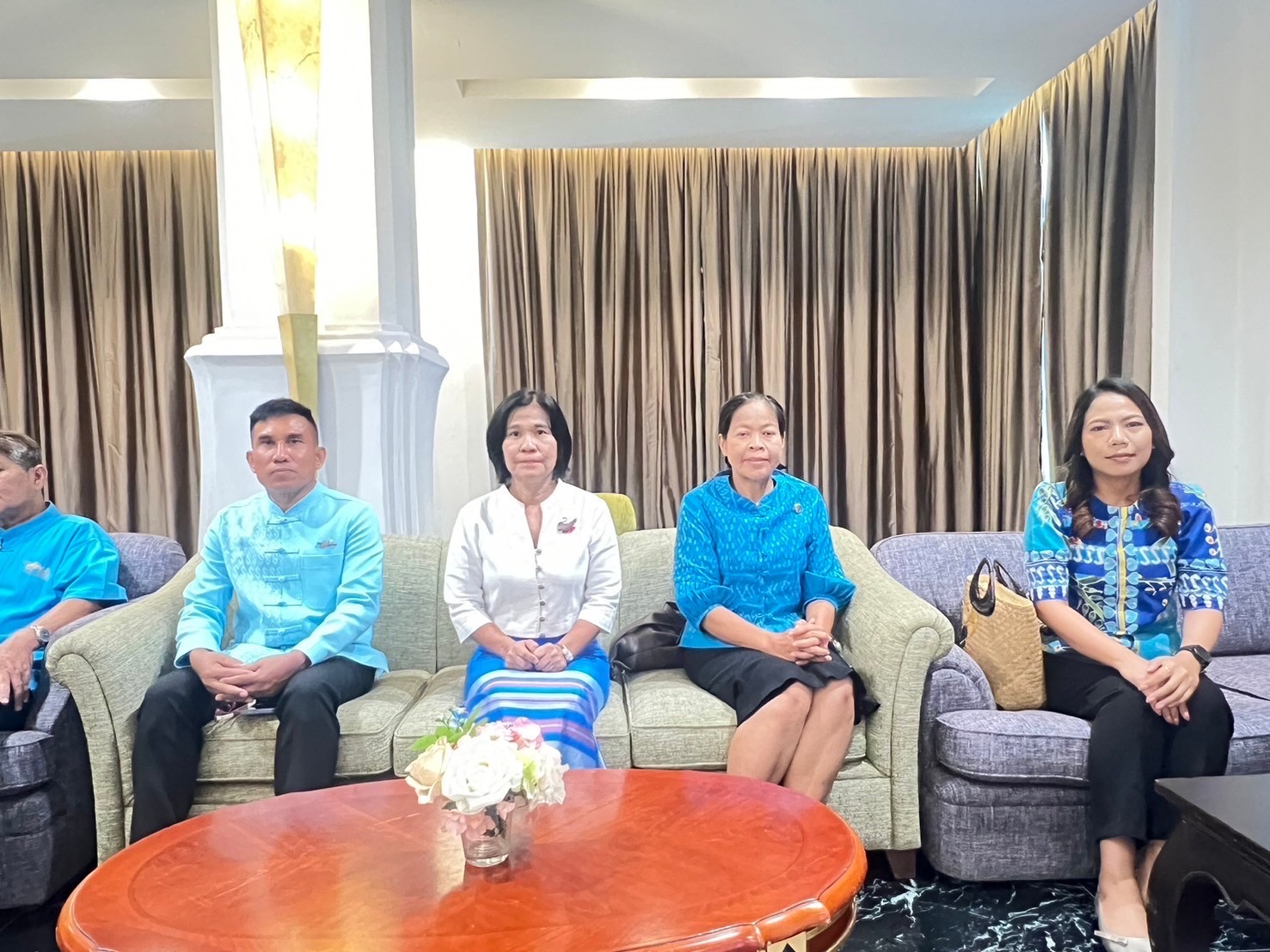 พช.กรุงเก่า จัดโครงการประชุมเชิงปฏิบัติการคณะกรรมการหมู่บ้านกองทุนแม่ของแผ่นดินจังหวัดพระนครศรีอยุธยา ประจำปี 2567