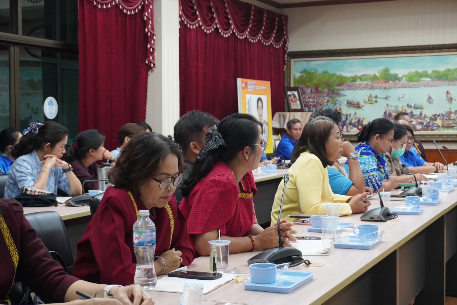 พช.อยุธยา เป็นเจ้าภาพประชุมหารือแนวทางการขับเคลื่อนงานและใช้ประโยชน์จากข้อมูลความจำเป็นพื้นฐาน (จปฐ.)