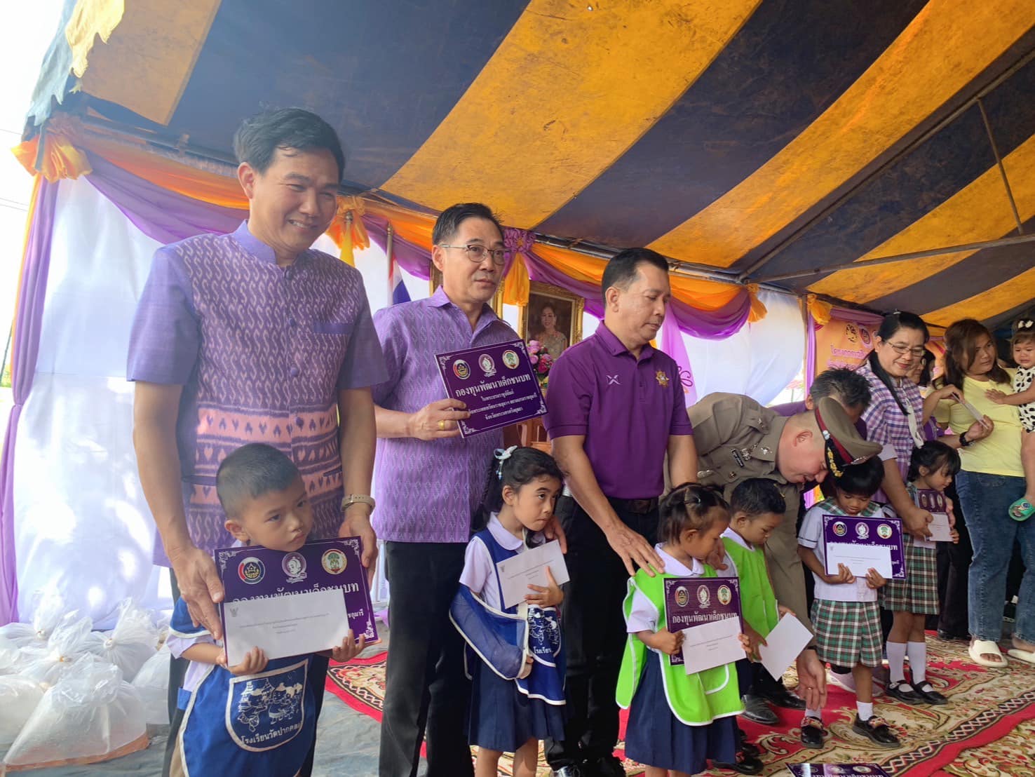 พช.กรุงเก่า จัดกิจกรรม”เอามื้อสามัคคี ทำความดี ถวายเป็นพระราชกุศล”เนื่องในโอกาสวันเฉลิมพระชนมพรรษา สมเด็จพระนางเจ้าฯ พระบรมราชินี วันที่ 3 มิถุนายน 2567