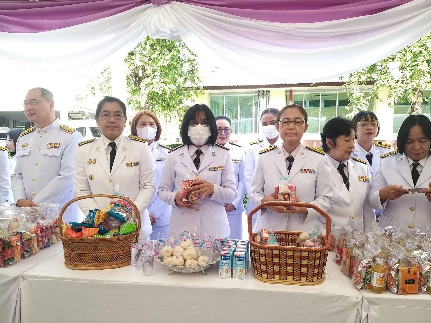 พช.กรุงเก่า ร่วมพิธีทำบุญตักบาตรถวายพระราชกุศลแด่ สมเด็จพระนางเจ้าฯ พระบรมราชินี เนื่องในโอกาสวันเฉลิมพระชนมพรรษา 3 มิถุนายน 2567