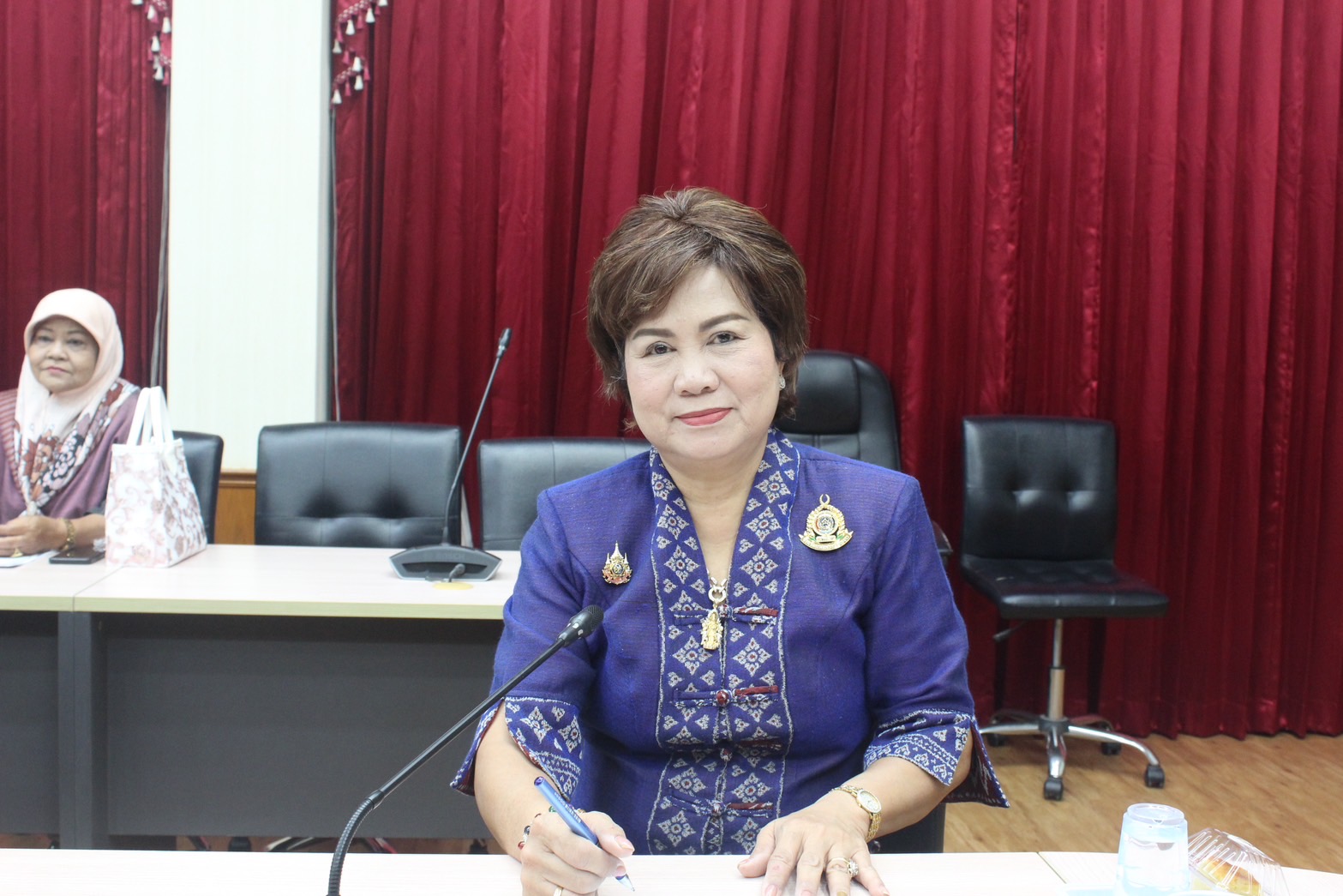 พช.กรุงเก่า จัดประชุมเชิงปฏิบัติการเสริมสร้างศักยภาพองค์กรสตรีเพื่อขับเคลื่อนการขจัดความยากจน