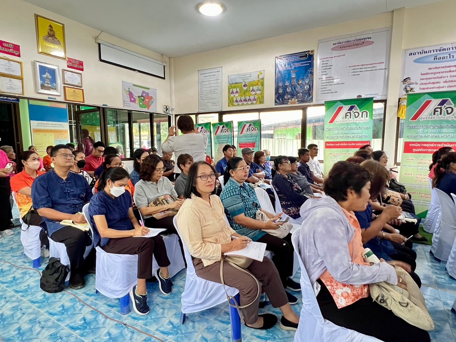 พช.อยุธยา ลงพื้นที่ศึกษาศูนย์จัดการกองทุนชุมชนต้นแบบที่ประสบความสำเร็จ ณ ศูนย์จัดการกองทุนชุมชนต้นแบบบ้านสนามเพ็ง หมู่ที่ 9 ตำบลสามบัณฑิต อำเภออุทัย  🗓️วันพฤหั