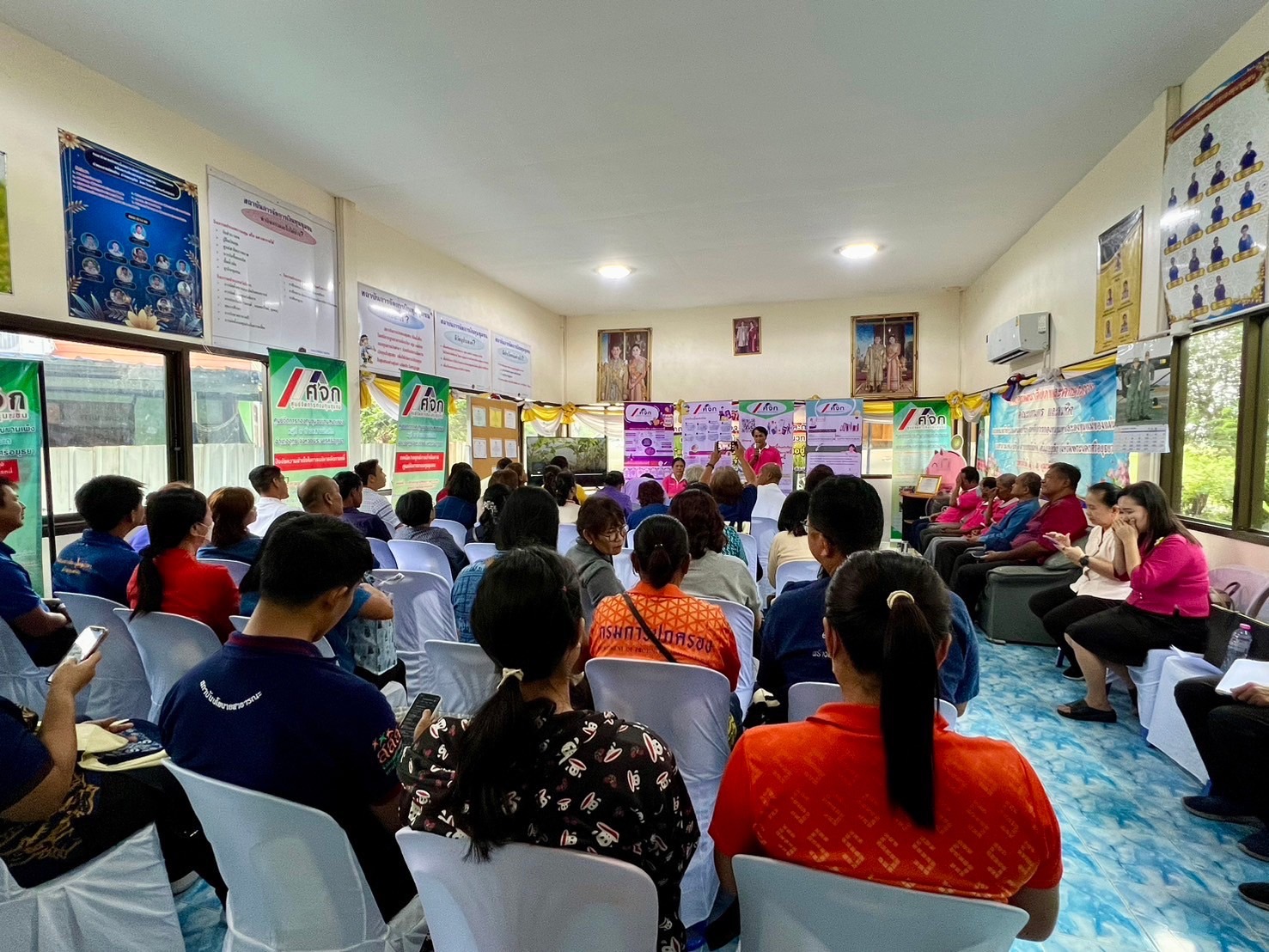 พช.อยุธยา ลงพื้นที่ศึกษาศูนย์จัดการกองทุนชุมชนต้นแบบที่ประสบความสำเร็จ ณ ศูนย์จัดการกองทุนชุมชนต้นแบบบ้านสนามเพ็ง หมู่ที่ 9 ตำบลสามบัณฑิต อำเภออุทัย  🗓️วันพฤหั