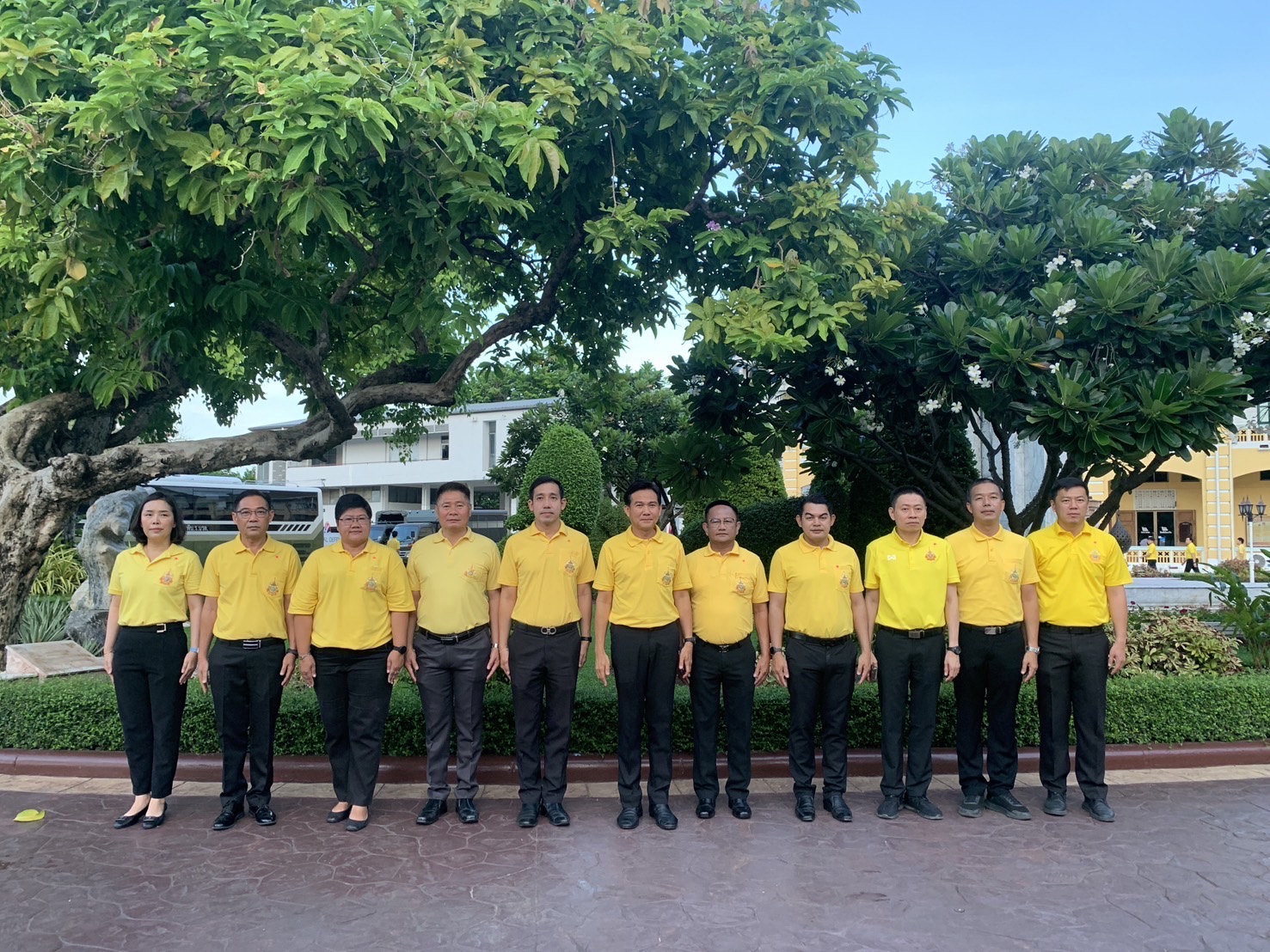 พจ.อยุธยา ร่วมพิธีรับมอบธงตราสัญลักษณ์งานเฉลิมพระเกียรติพระบาทสมเด็จพระเจ้าอยู่หัว เนื่องในโอกาสพระราชพิธีมหามงคลเฉลิมพระชนมพรรษา 6 รอบ 28 กรกฎาคม 2567