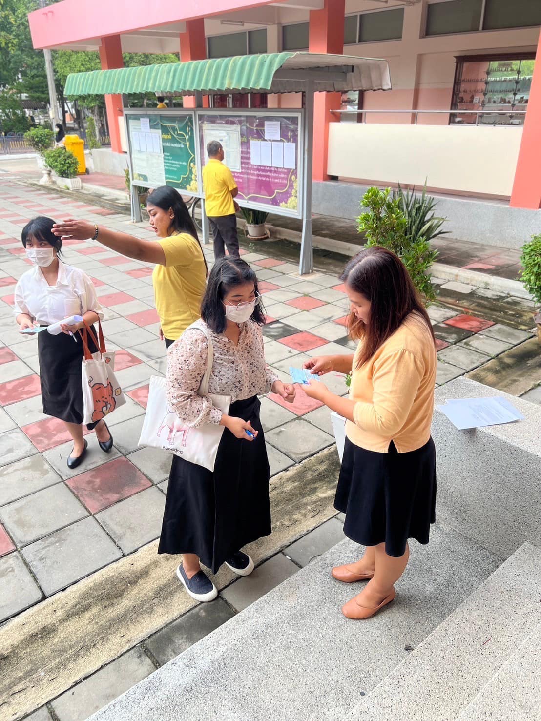 พช.อยุธยา ดำเนินการสอบคัดเลือกบุคคลเพื่อแต่งตั้งเป็นอาสาพัฒนา (อสพ.)รุ่นที่ 76