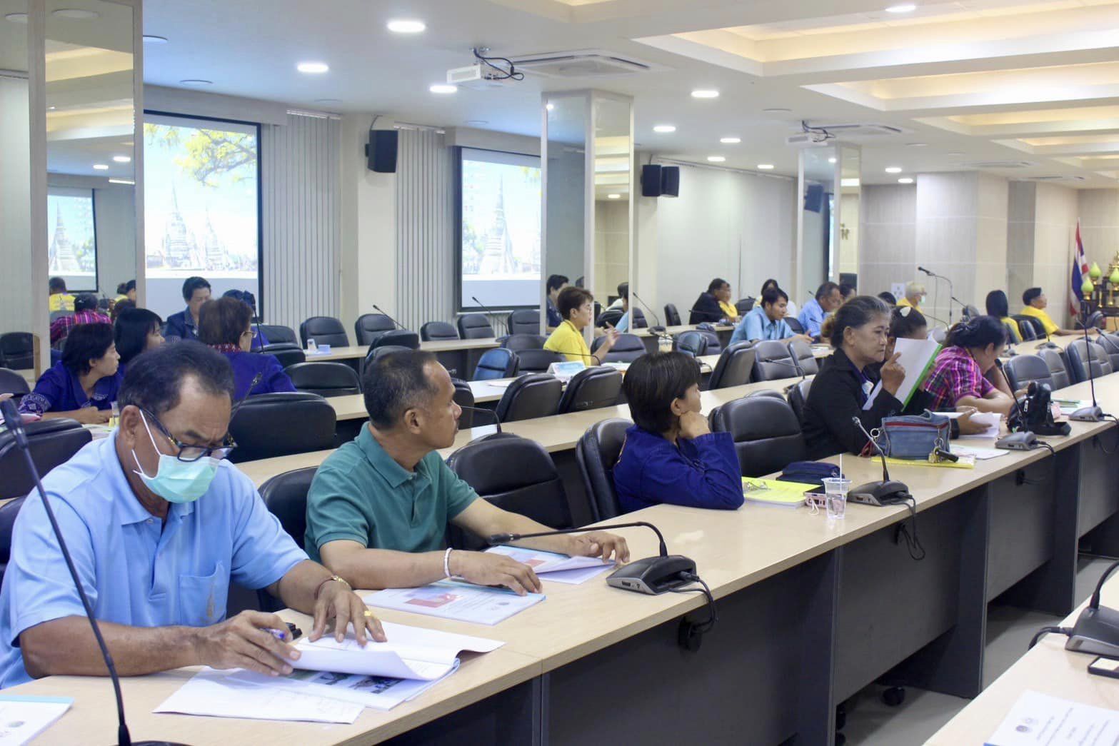 พช.กรุงเก่า ดำเนินการตรวจประเมินเพื่อรับรองระบบมาตรฐานการพัฒนาชุมชน (มชช.) ระดับจังหวัด ประจำปี 2567