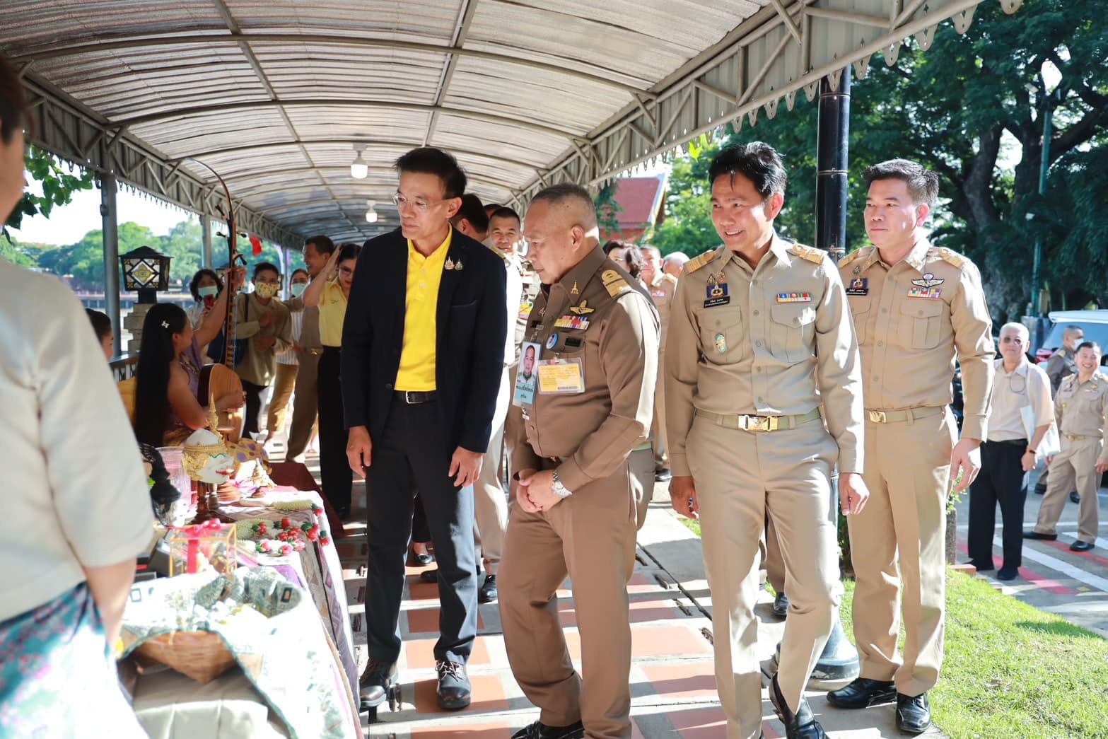 พช.อยุธยา ร่วมให้การต้อนรับ ราชเลขานุการในพระองค์ฯ ลงพื้นที่ตรวจติดตามการพัฒนาและการบริหารจัดการน้ำในแม่น้ำเจ้าพระยา ในพื้นที่จังหวัดพระนครศรีอยุธยา