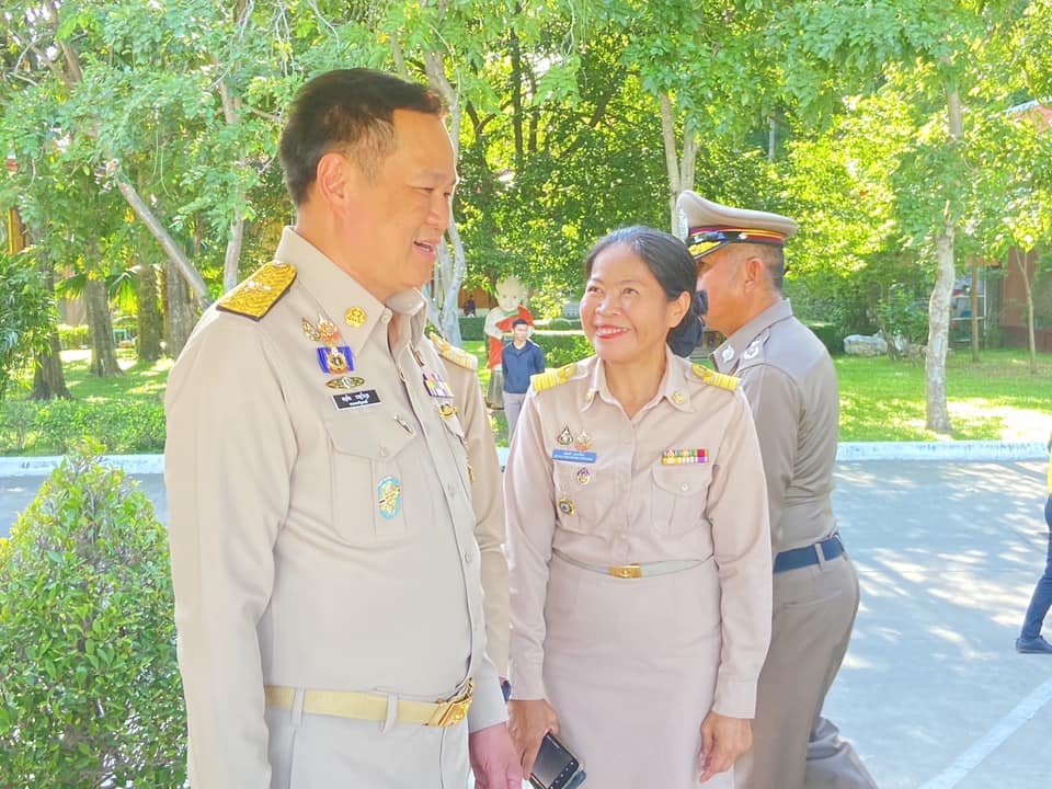 พช.อยุธยา ร่วมให้การต้อนรับ ราชเลขานุการในพระองค์ฯ ลงพื้นที่ตรวจติดตามการพัฒนาและการบริหารจัดการน้ำในแม่น้ำเจ้าพระยา ในพื้นที่จังหวัดพระนครศรีอยุธยา