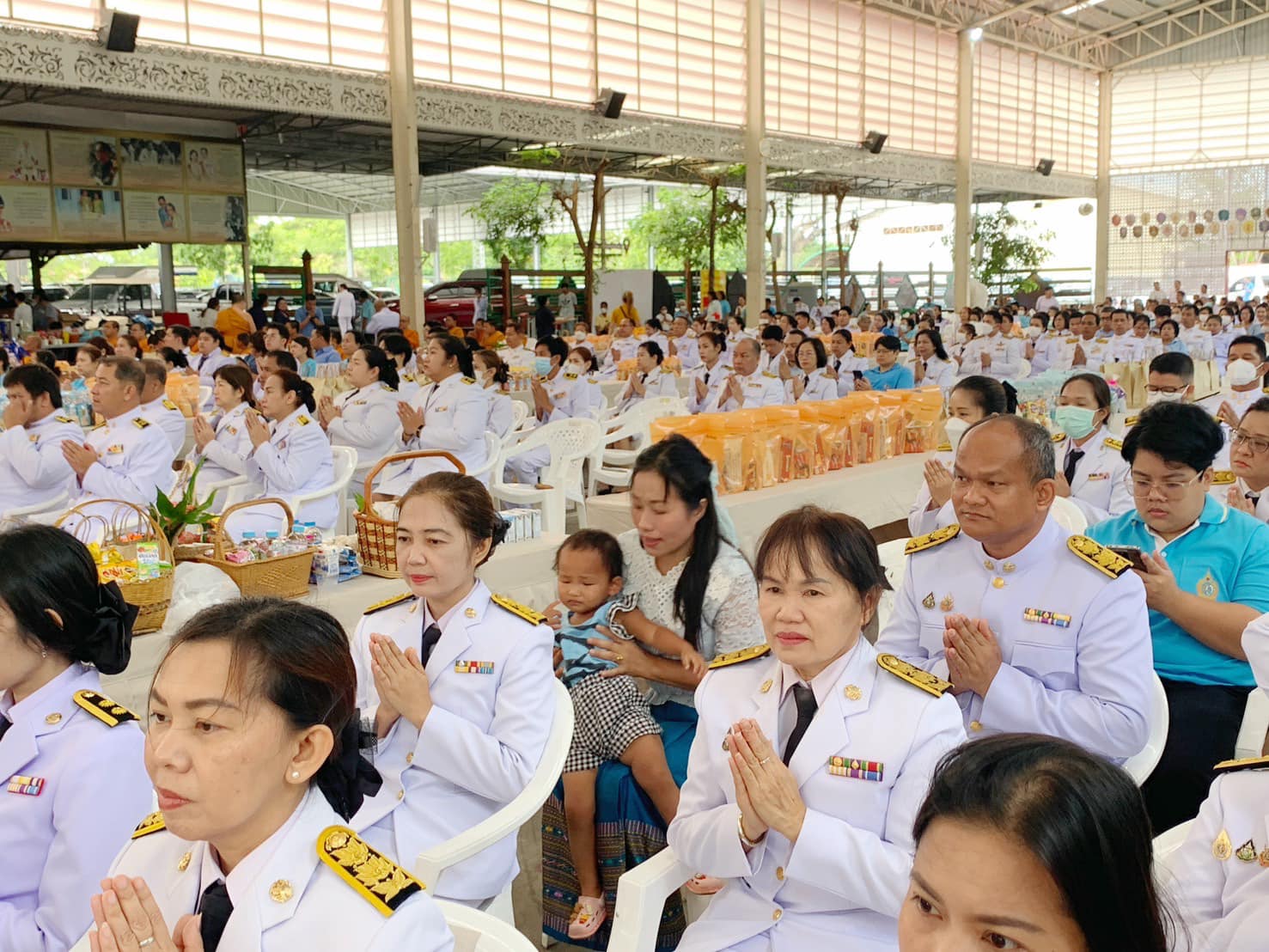 พช.อยุธยา ร่วมพิธีเจริญพระพุทธมนต์และทำบุญตักบาตรถวายพระราชกุศล เฉลิมพระเกียรติสมเด็จพระนางเจ้าสิริกิติ์ พระบรมราชินีนาถ พระบรมราชชนนีพันปีหลวง เนื่องในโอกาส วันเฉลิมพระชนมพรรษา 12 สิงหาคม 2567