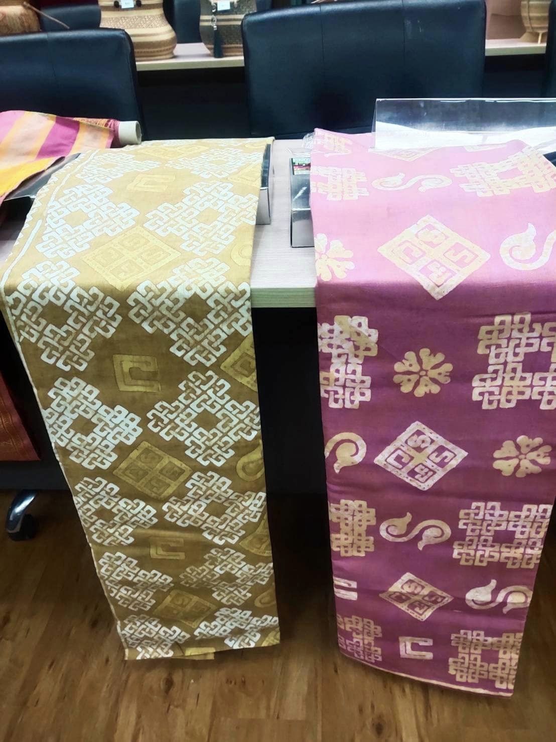 พช.อยุธยา จัดการประชุมการพิจารณากลั่นกรองการประกวดผ้าลายพระราชทาน “ผ้าลายสิริวชิราภรณ์” และงานหัตถกรรม ระดับจังหวัด ประจำปี 2567