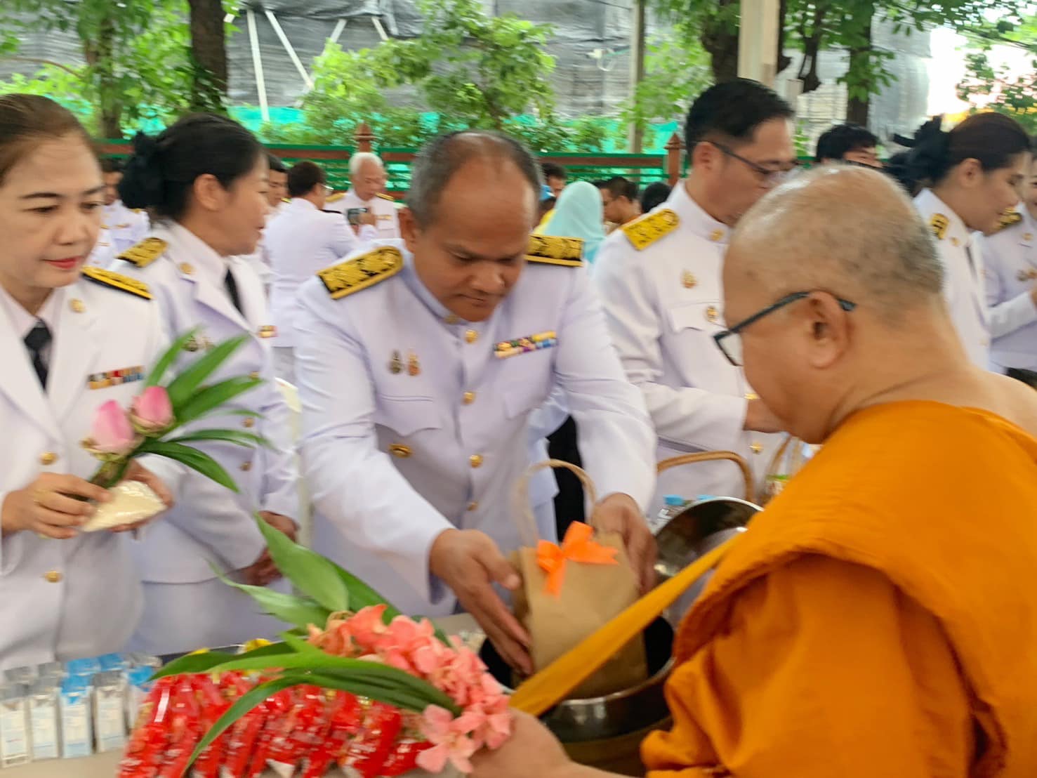 พช.อยุธยา ร่วมพิธีเจริญพระพุทธมนต์และทำบุญตักบาตรถวายพระราชกุศล เฉลิมพระเกียรติสมเด็จพระนางเจ้าสิริกิติ์ พระบรมราชินีนาถ พระบรมราชชนนีพันปีหลวง เนื่องในโอกาส วันเฉลิมพระชนมพรรษา 12 สิงหาคม 2567