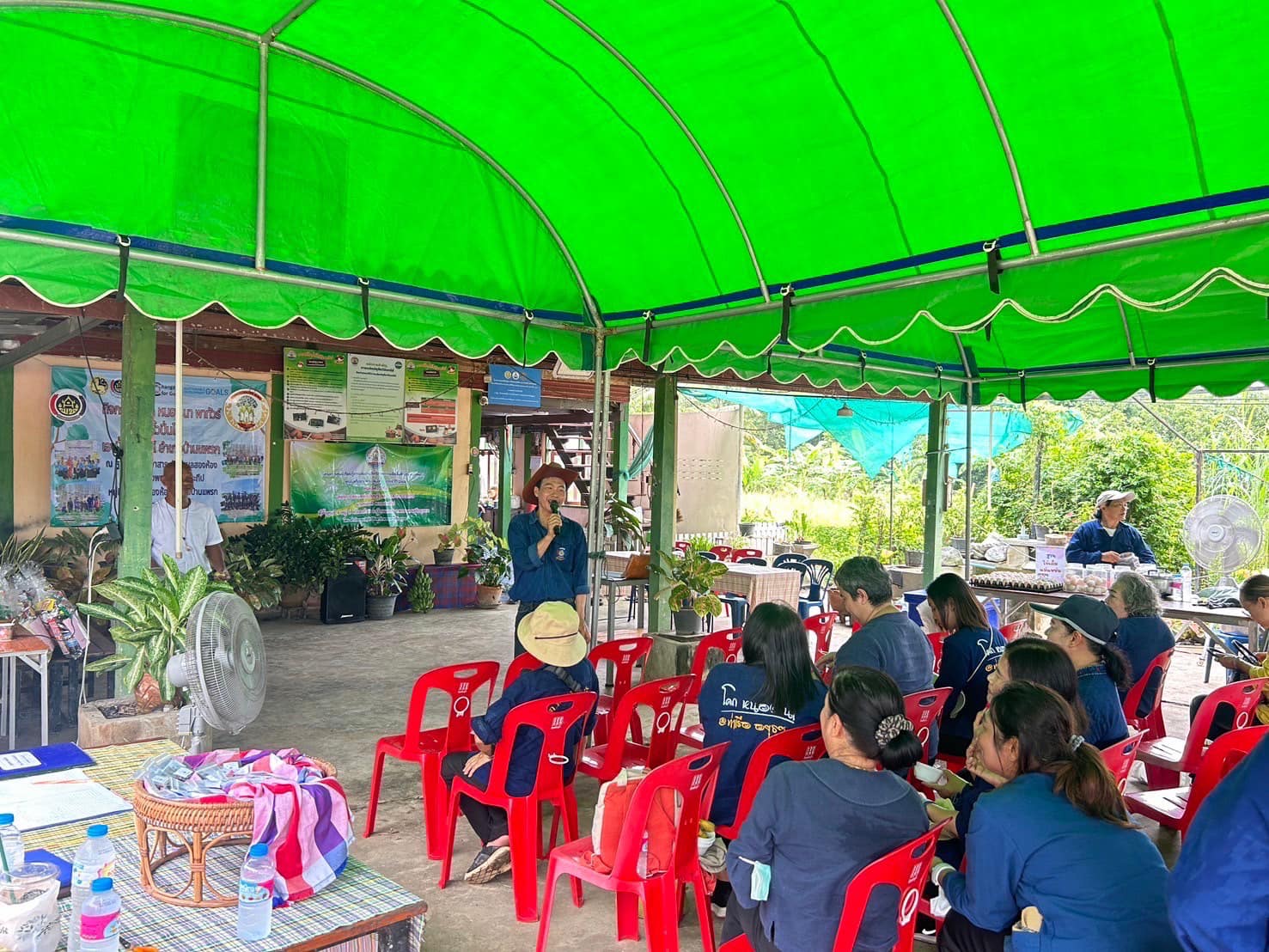 พช.อยุธยา จับมือเครือข่ายโคก หนอง นา จังหวัดพระนครศรีอยุธยา เดินหน้ากิจกรรมหิ้วปิ่นโตเอามื้อสามัคคี