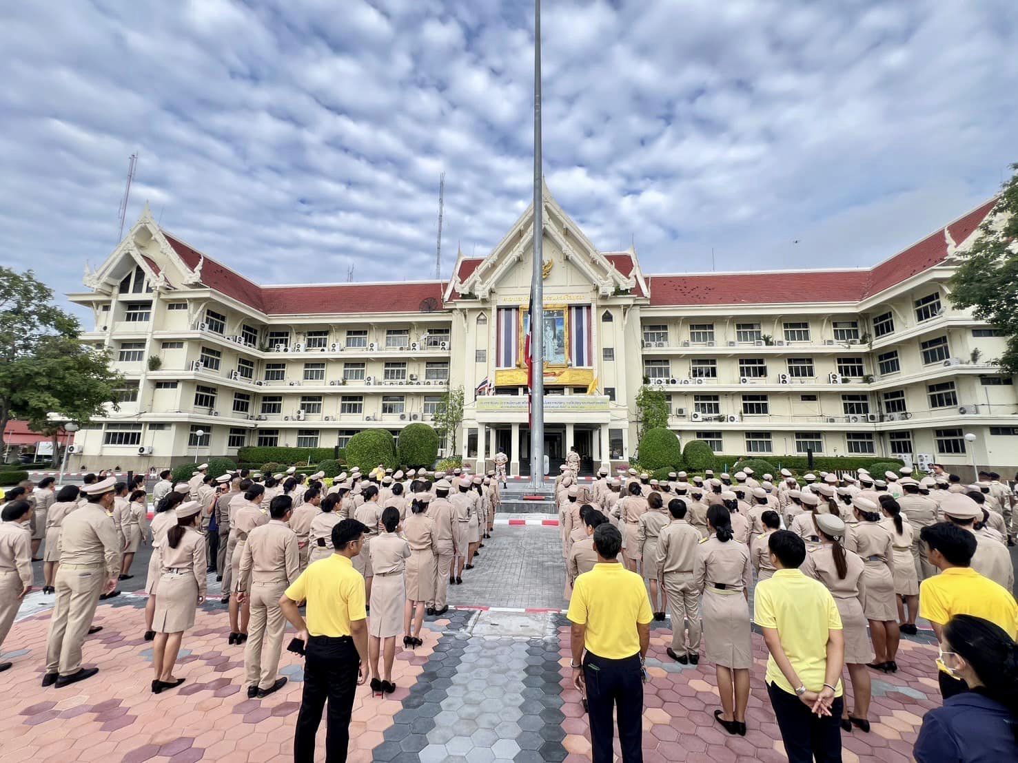 พช.กรุงเก่า ร่วมเคารพธงชาติและร้องเพลงชาติไทย เนื่องในวันพระราชทานธงชาติไทย 28 กันยายน (Thai National Flag Day)