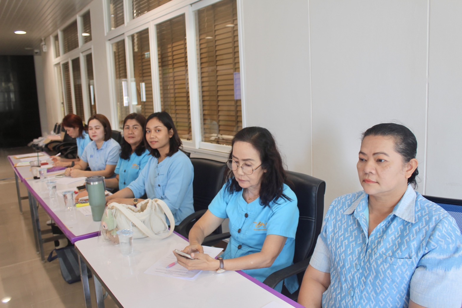 พช.กรุงเก่า จัดประชุมเจ้าหน้าที่พัฒนาชุมชนและคณะกรรมการเครือข่ายกองทุนแม่ของแผ่นดิน จังหวัดพระนครศรีอยุธยา ครั้งที่ 1/2567 เตรียมความพร้อมพิธีมอบเงินพระราชทานขวัญถุงกองทุนแม่ของแผ่นดิน และพระฉายาลักษณ์