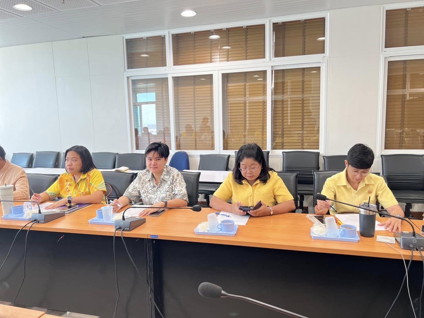 พช.พระนครศรีอยุธยา ประชุมซักซ้อมการสนับสนุนการจัดตั้งโรงครัวพระราชทาน รับเสด็จสมเด็จพระนางเจ้าฯ พระบรมราชินี เสด็จฯ แทนพระองค์ พร้อมด้วย สมเด็จพระเจ้าลูกยาเธอ เจ้าฟ้าทีปังกรรัศมีโชติ มหาวชิโรตตมางกูร สิริวิบูลยราชกุมาร