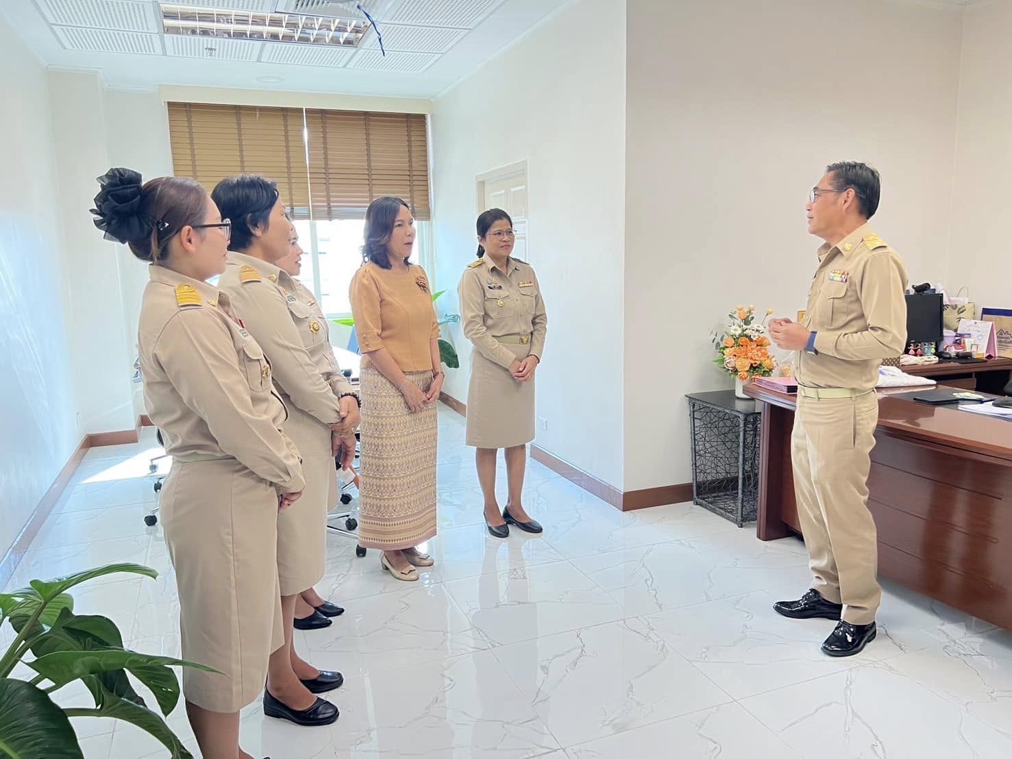 พช.พระนครศรีอยุธยา ให้การต้อนรับราชการรายงานตัวมาดำรงตำแหน่ง ณ จังหวัดพระนครศรีอยุธยา