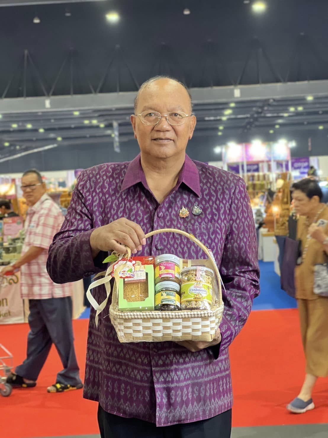 พช.อยุธยา ร่วมพิธีเปิด “OTOP City 2024 Happy Market”