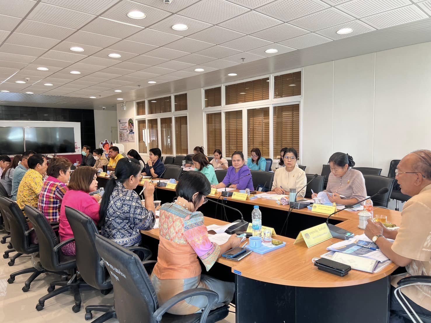 พช.พระนครศรีอยุธยา ประชุมขับเคลื่อนงานพัฒนาชุมชน ประชุมผู้อำนวยการกลุ่มงานฯ พัฒนาการอำเภอ และนักวิชาการพัฒนาชุมชนครั้งที่ 1/2568