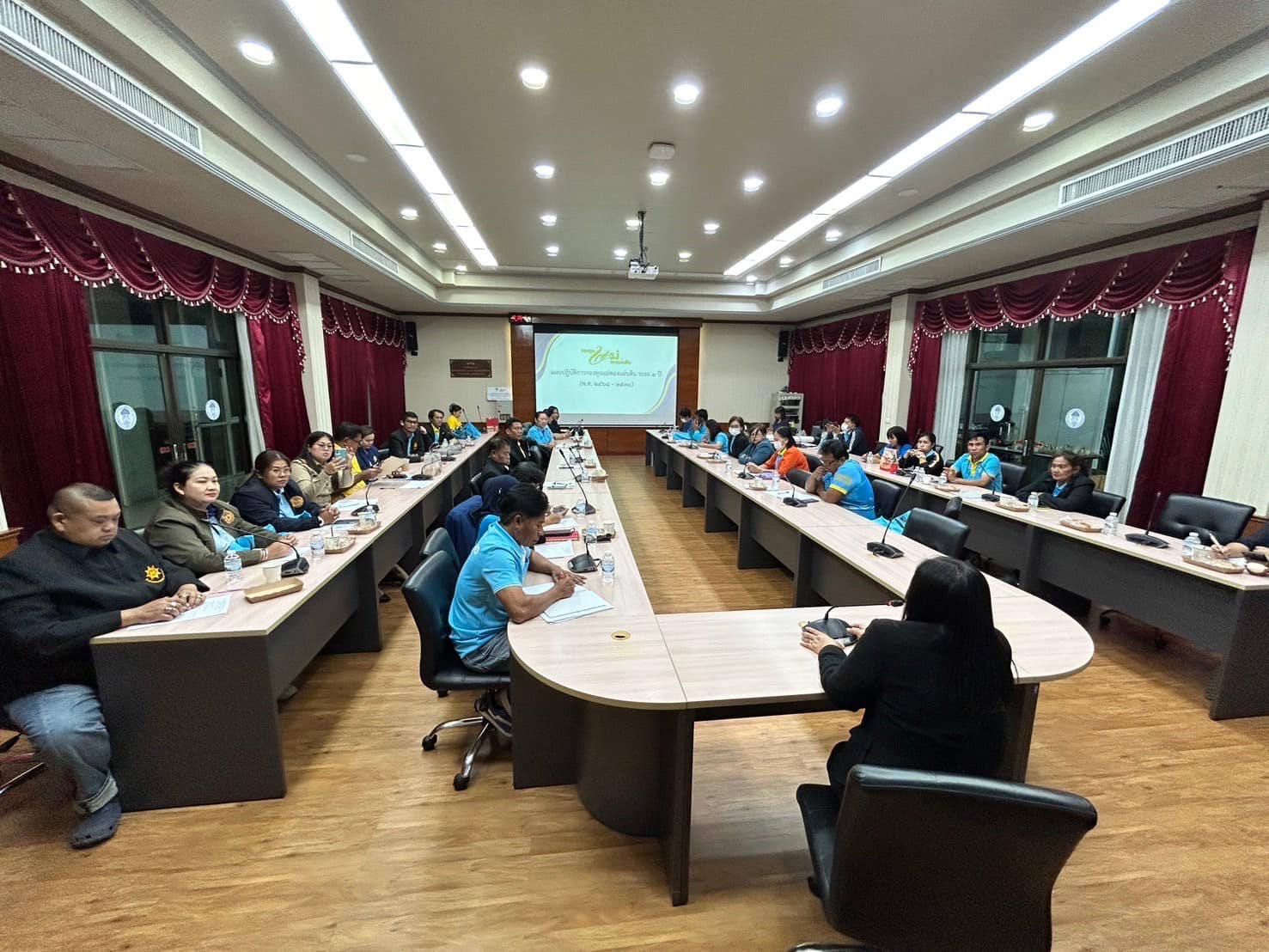 พช.กรุงเก่า จัดประชุมเชิงปฏิบัติการคณะกรรมการเครือข่ายกองทุนแม่ของแผ่นดินหนุนเสริมความเข้มแข็งหมู่บ้าน/ชุมชน สู่การเป็นพื้นที่ปลอดภัยจากยาเสพติด
