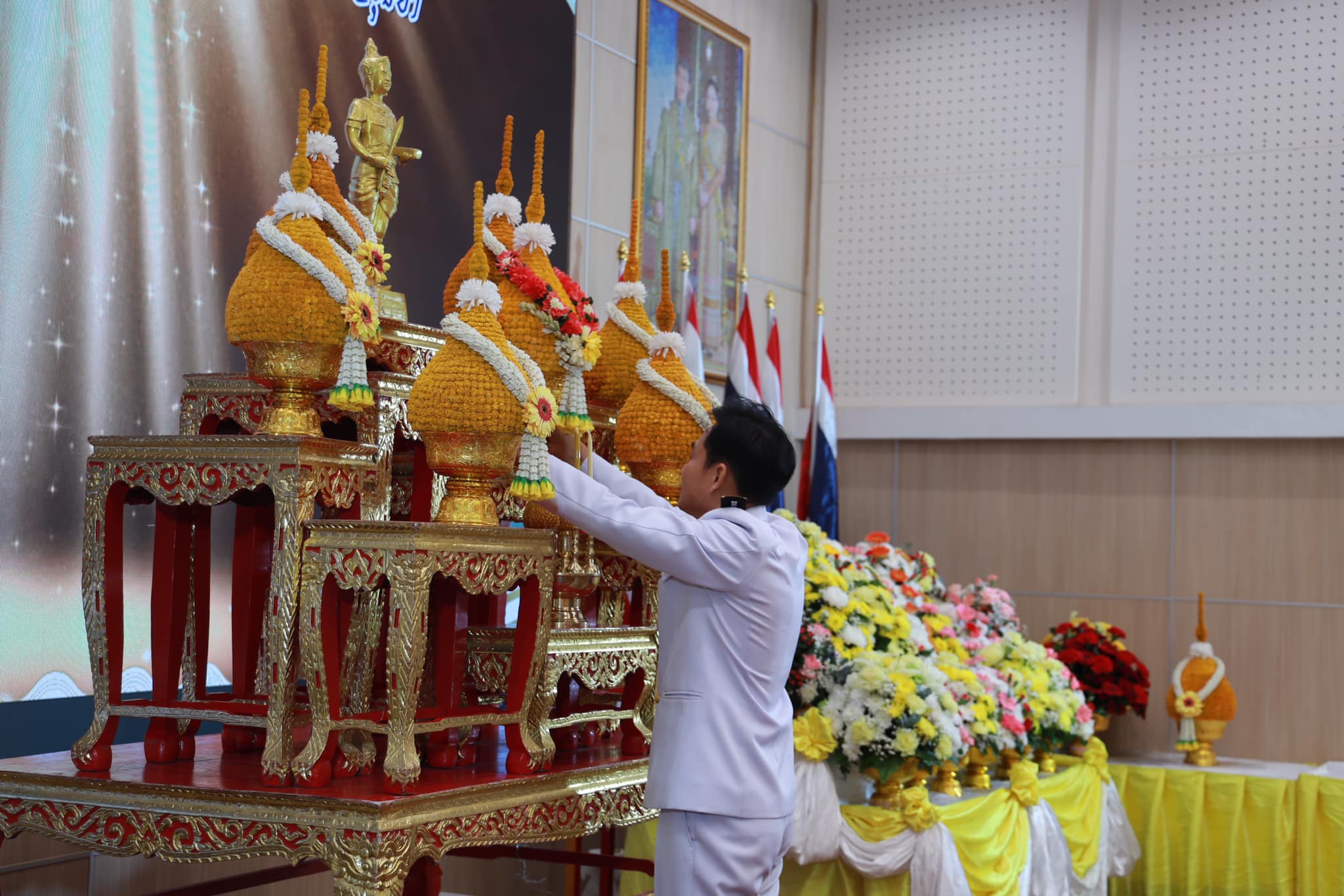 พช.กรุงเก่า ร่วมพิธีถวายราชสักการะเนื่องใน “วันพ่อขุนรามคำแหงมหาราช” ประจำปี พ.ศ. 2568