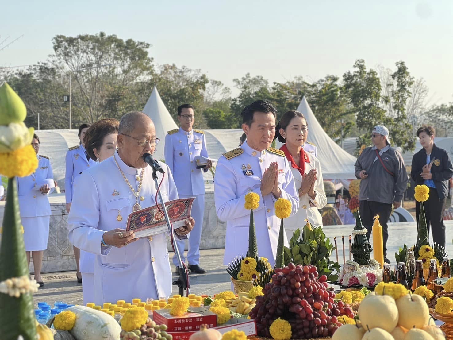 พช.กรุงเก่า ร่วมพิธีถวายราชสักการะและบวงสรวงดวงพระวิญญาณ “สมเด็จพระนเรศวรมหาราช” เพื่อแสดงความกตัญญูและน้อมรำลึกเนื่องใน “วันยุทธหัตถี”