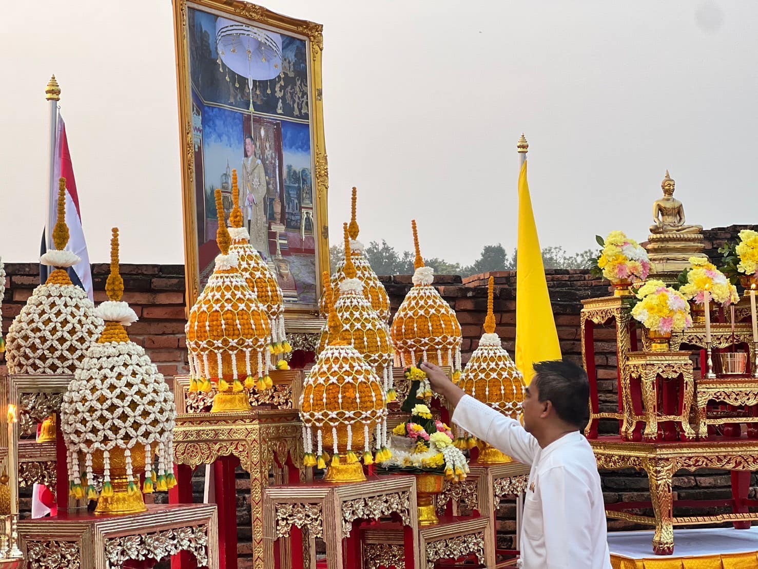 พช.พระนครศรีอยุธยา ร่วมพิธีตักบาตรและบรรยายธรรม โครงการร้อยใจไทย สืบสานราชธรรม ทั้งแผ่นดิน เพื่อถวายเป็นพระราชกุศล แด่พระบาทสมเด็จพระวชิรเกล้าเจ้าอยู่หัว ในปีเฉลิมพระเกียรติเฉลิมพระชนมพรรษา ครบ 6 รอบ 72 พรรษา